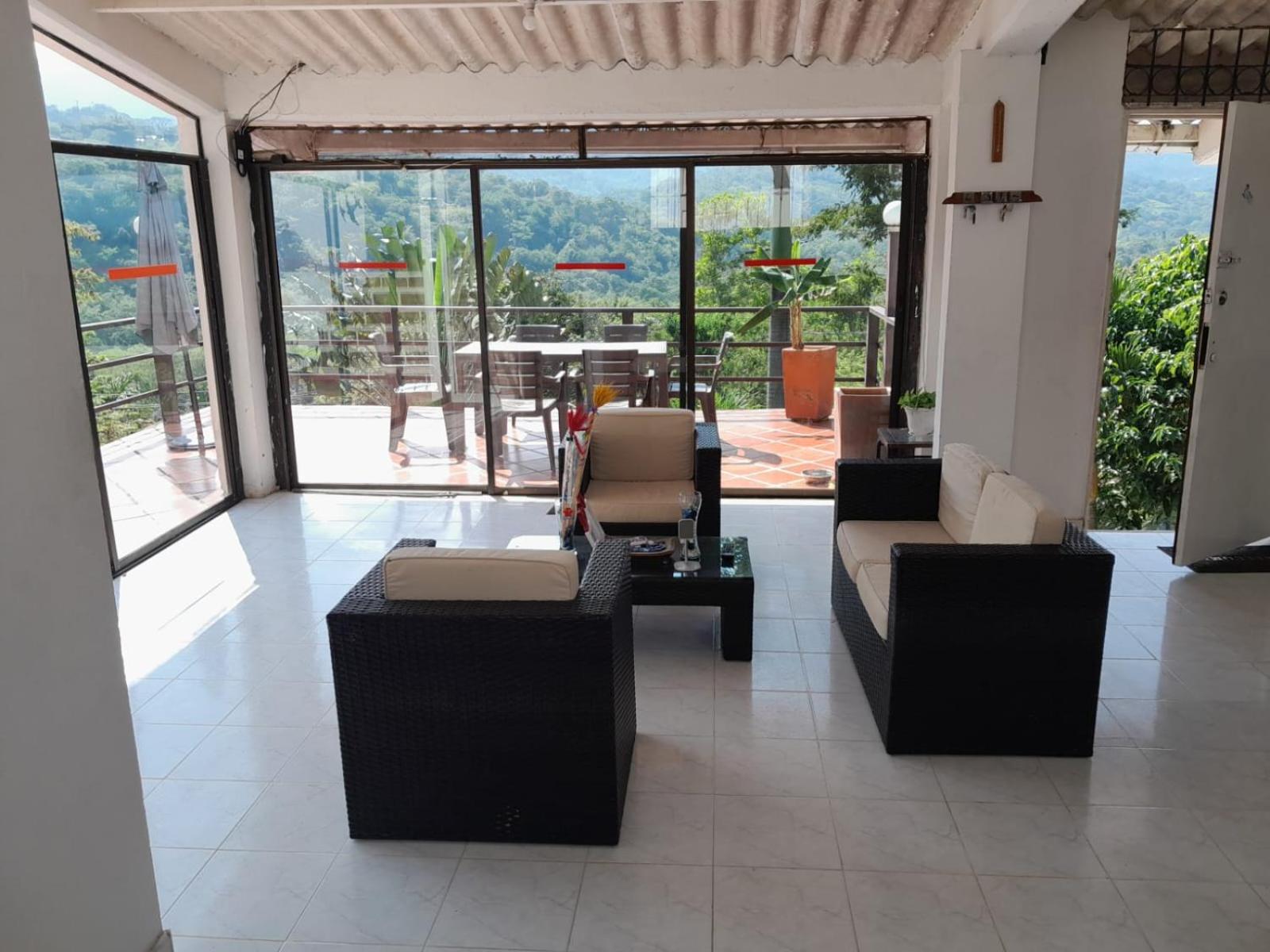 RICHYSTORE and Luna Nueva Summer House