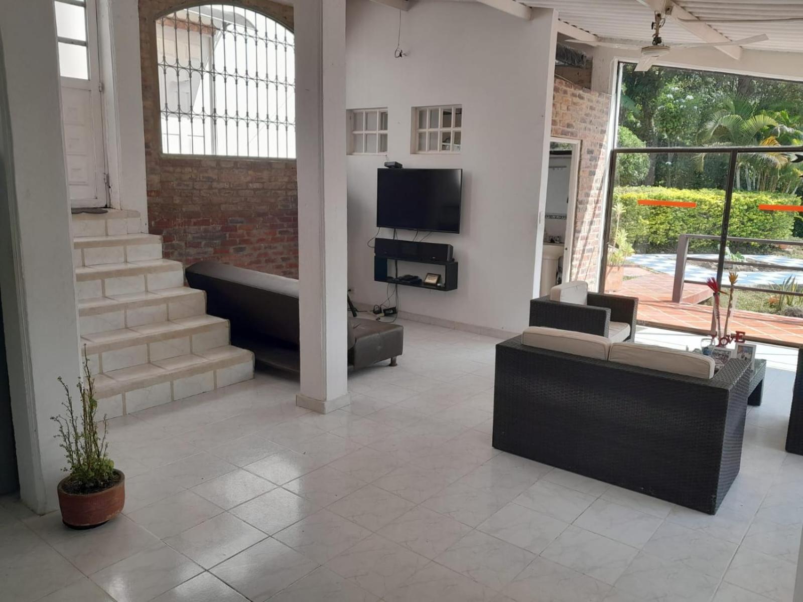 RICHYSTORE and Luna Nueva Summer House