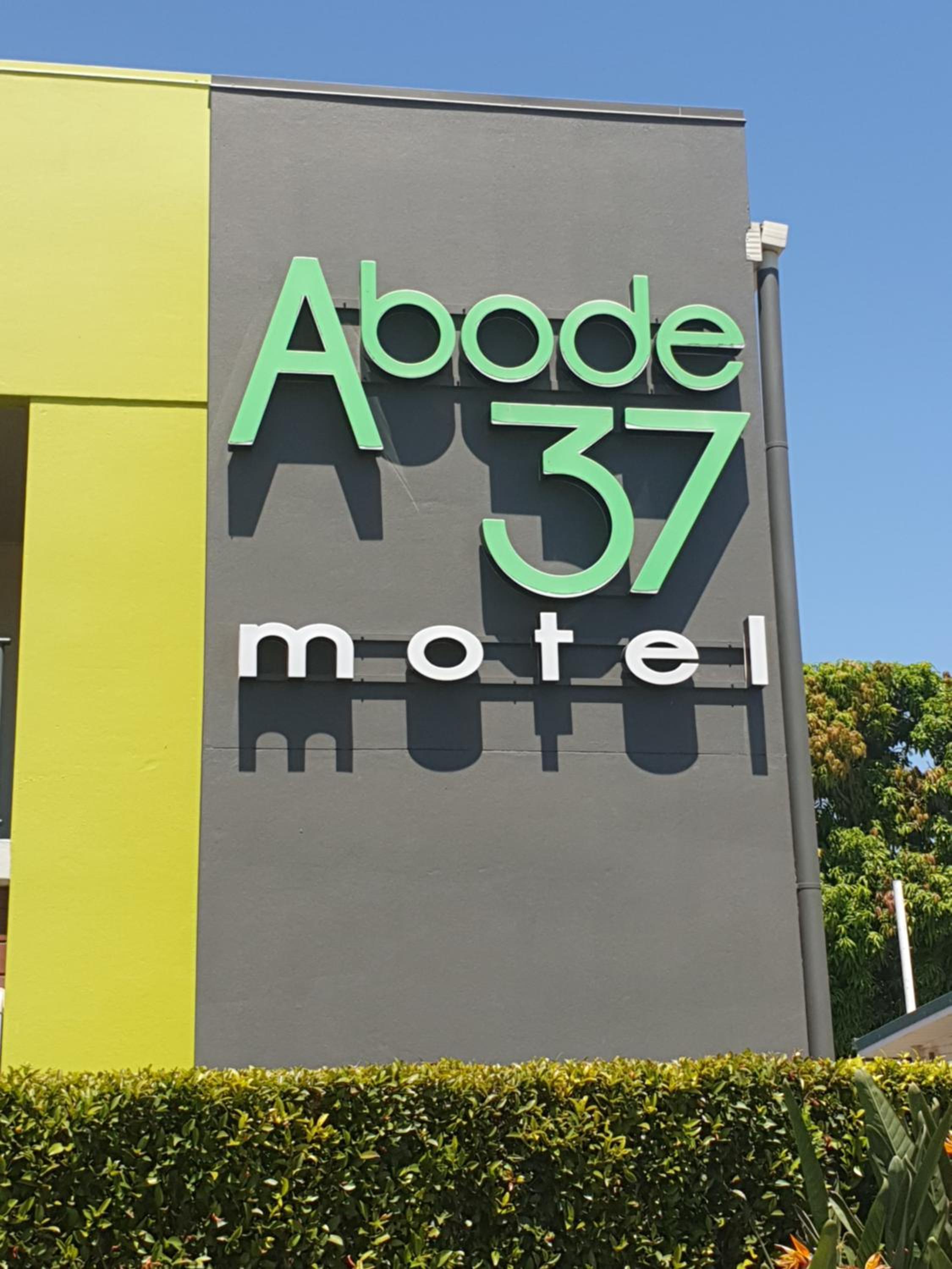Abode37 Motel Emerald