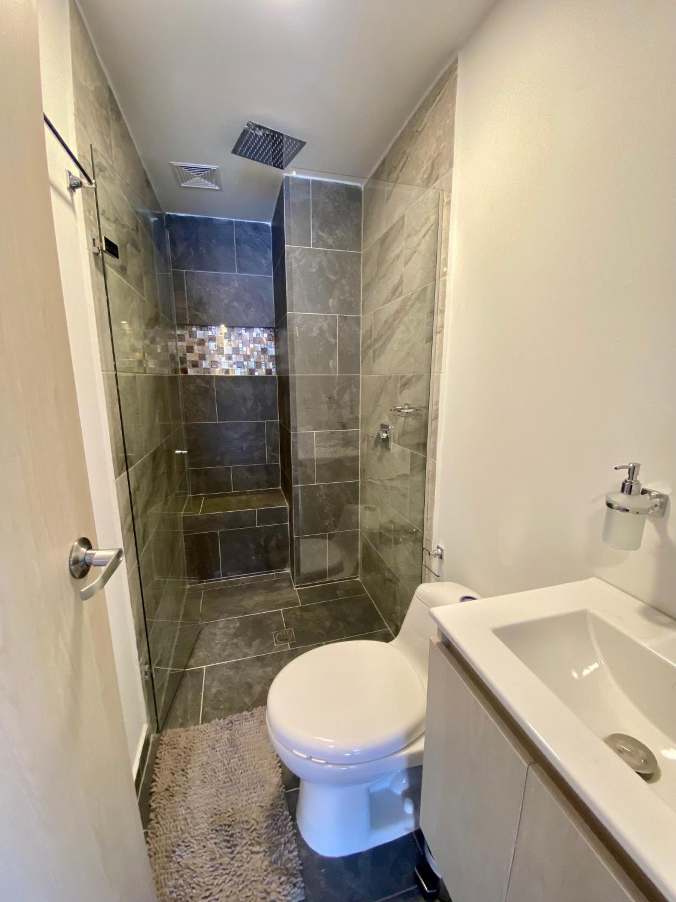 Apartamento con Excelente Ubicación en Envigado