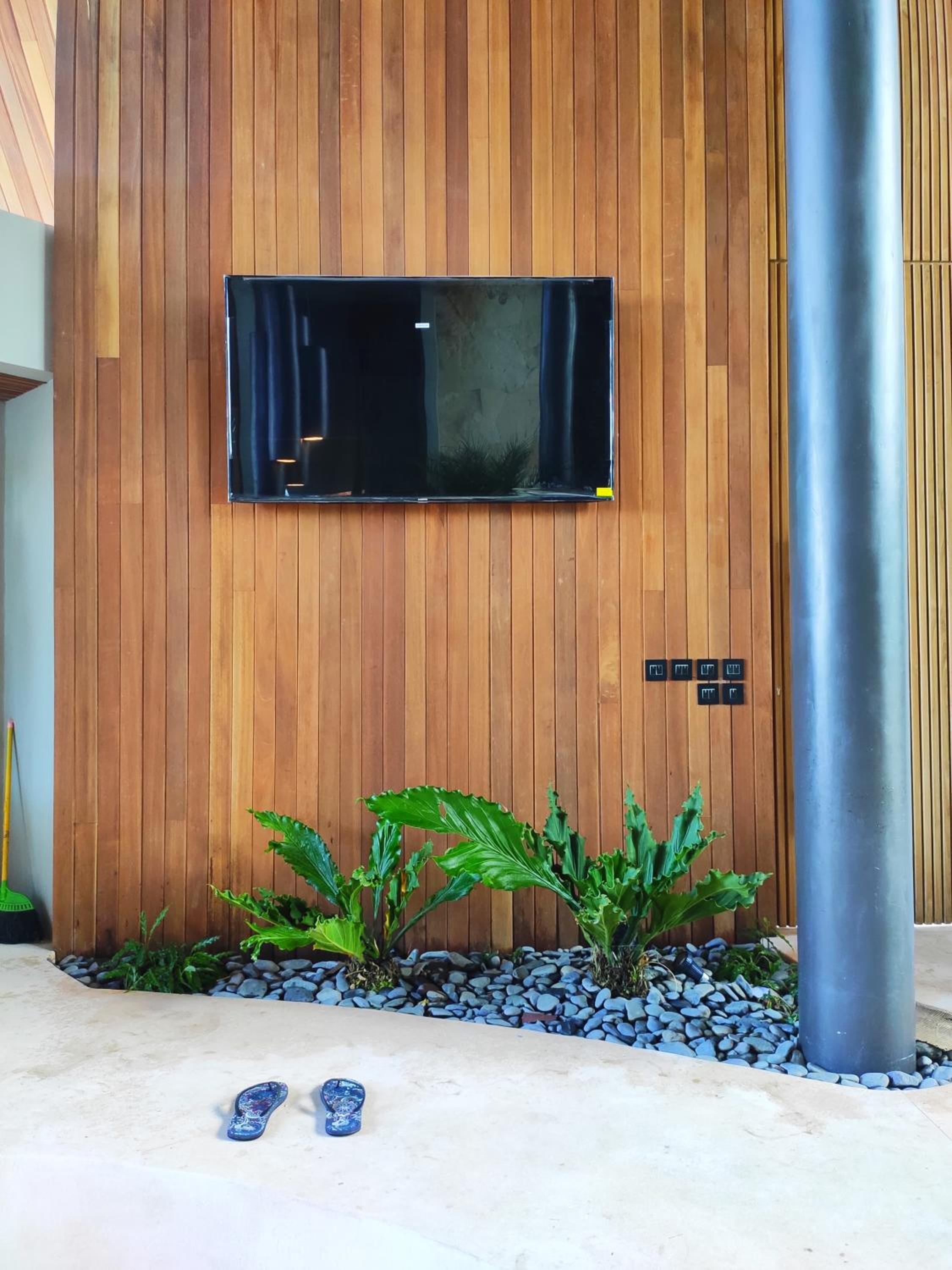 Villa FEH Bali by House of Winds - Neo Tropical Eden near Canggu