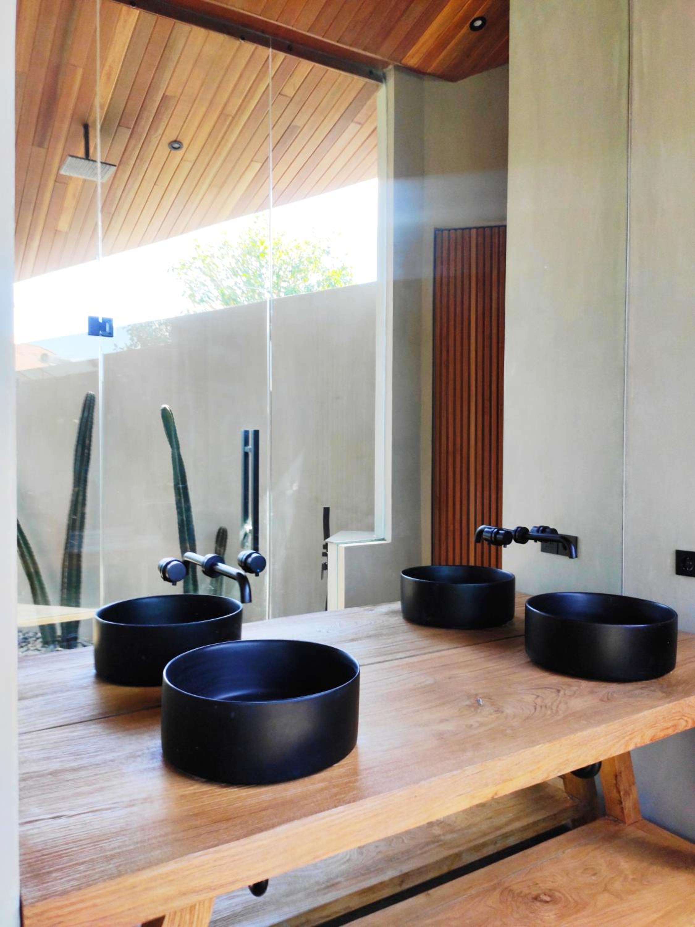 Villa FEH Bali by House of Winds - Neo Tropical Eden near Canggu