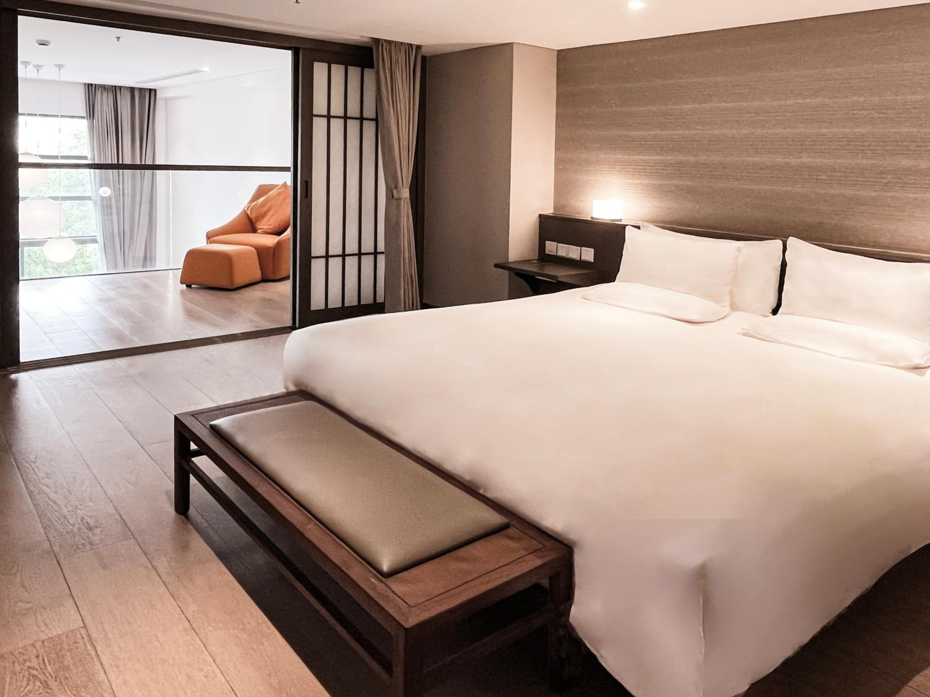 Novotel Suites Shanghai Hongqiao photo 4