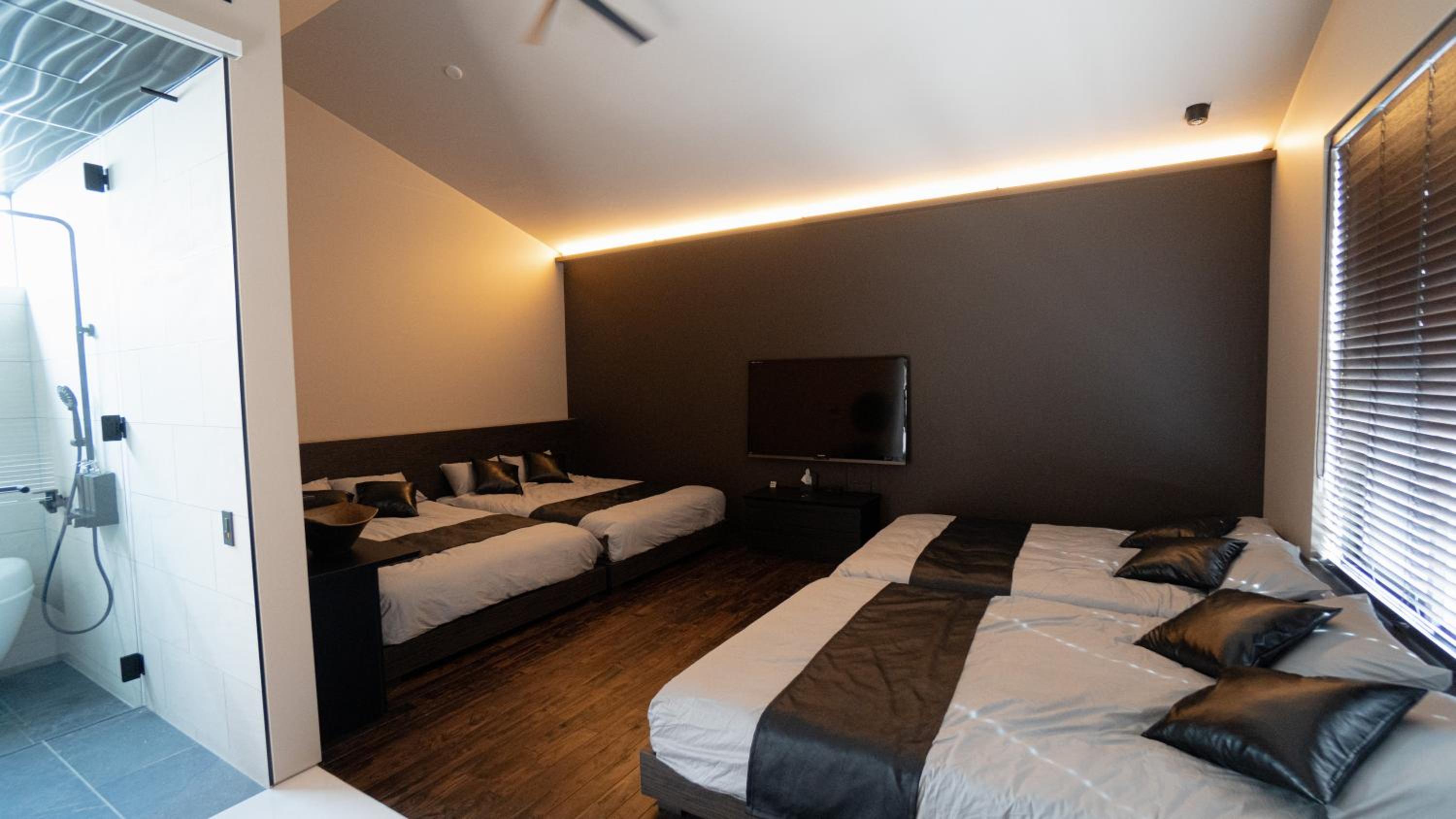 PLATINUM RESORT