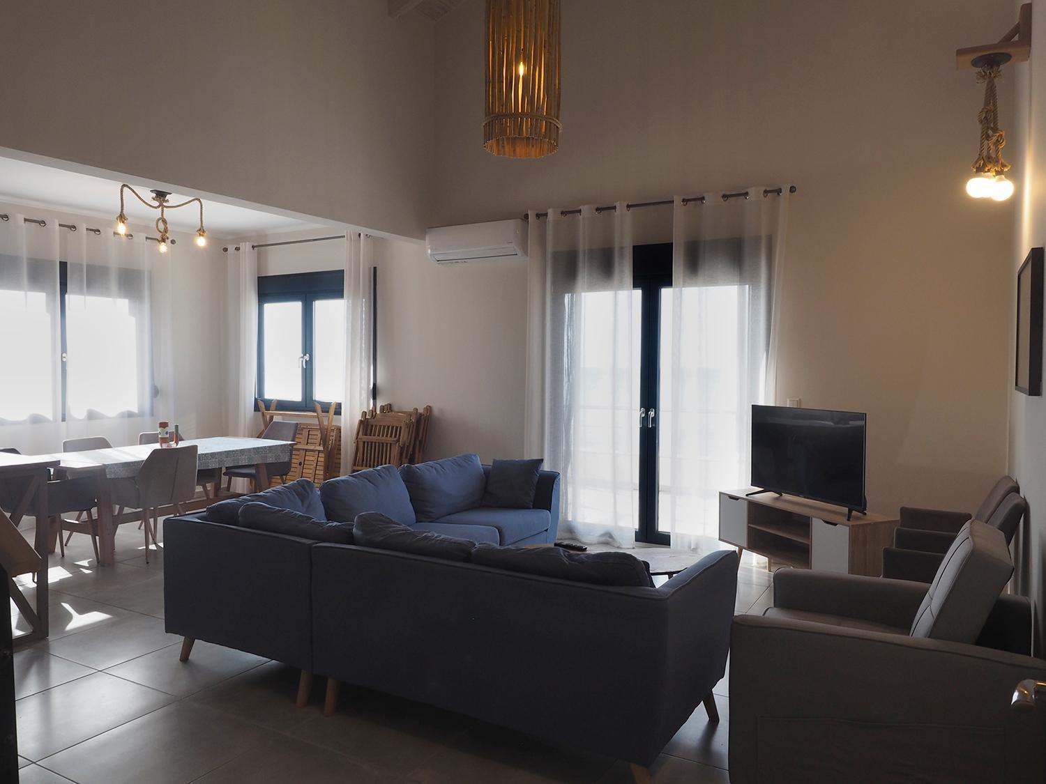 Melissinos Beachfront Apartments