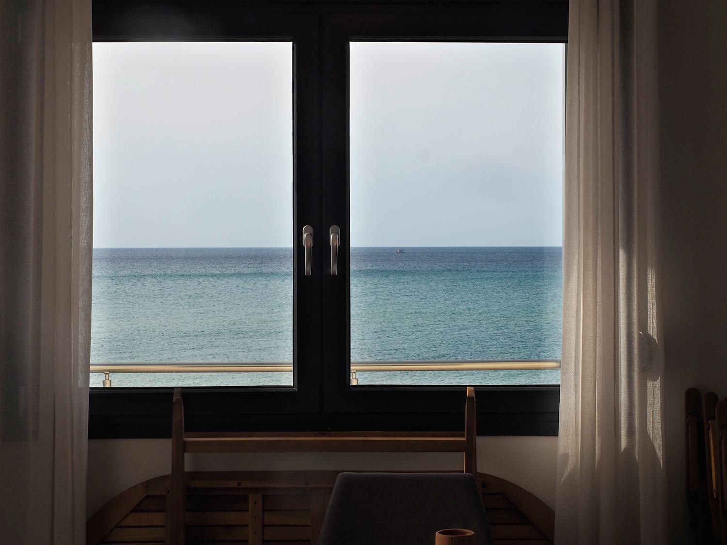 Melissinos Beachfront Apartments