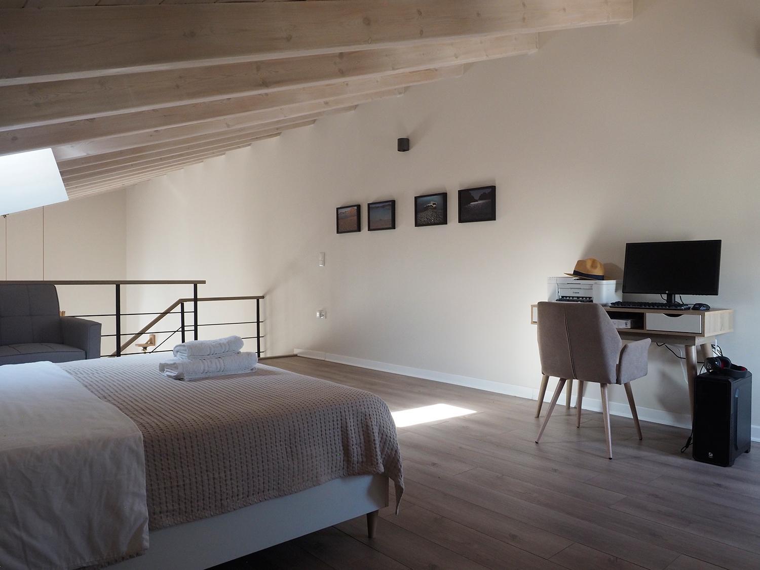 Melissinos Beachfront Apartments