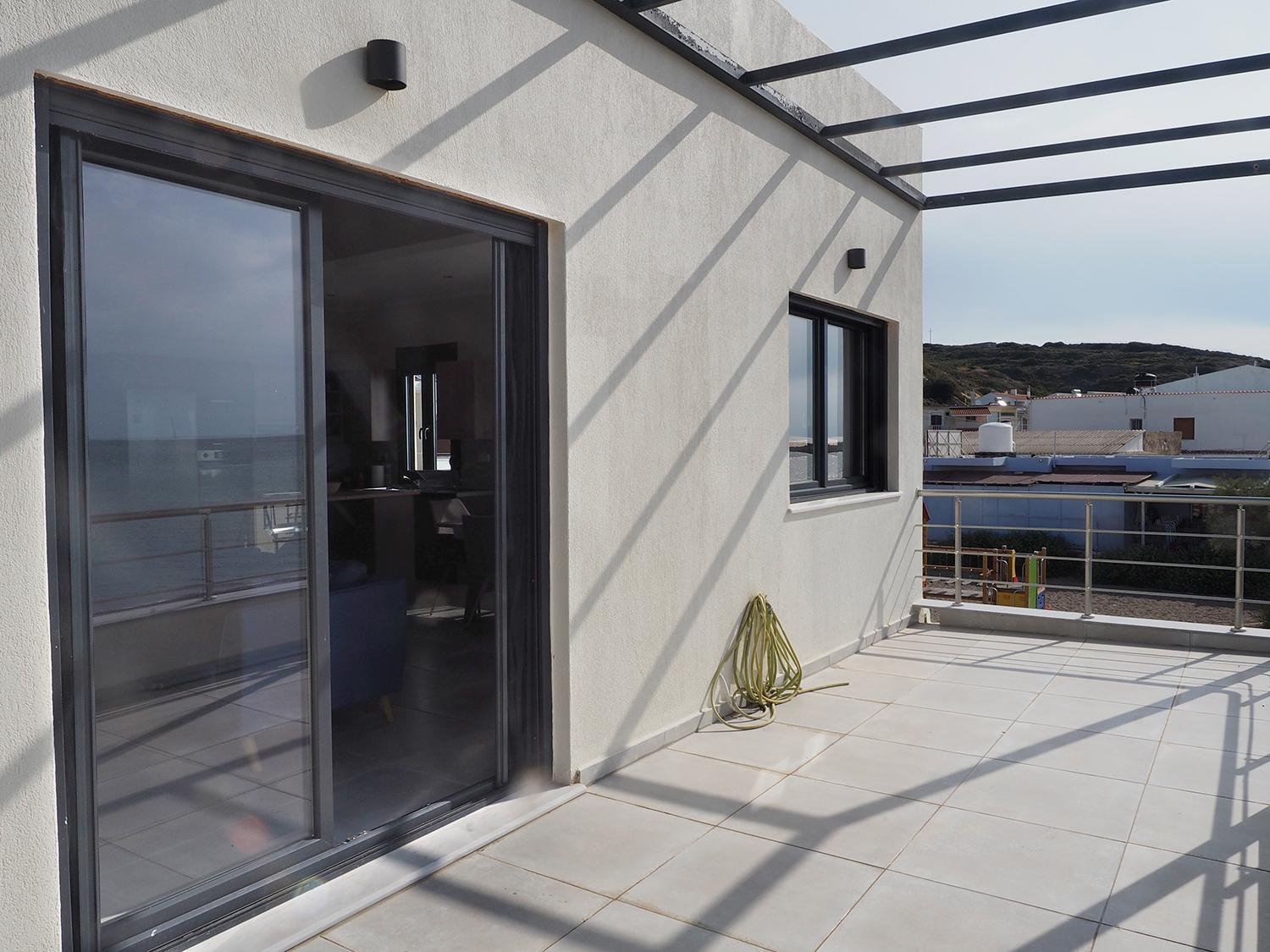 Melissinos Beachfront Apartments