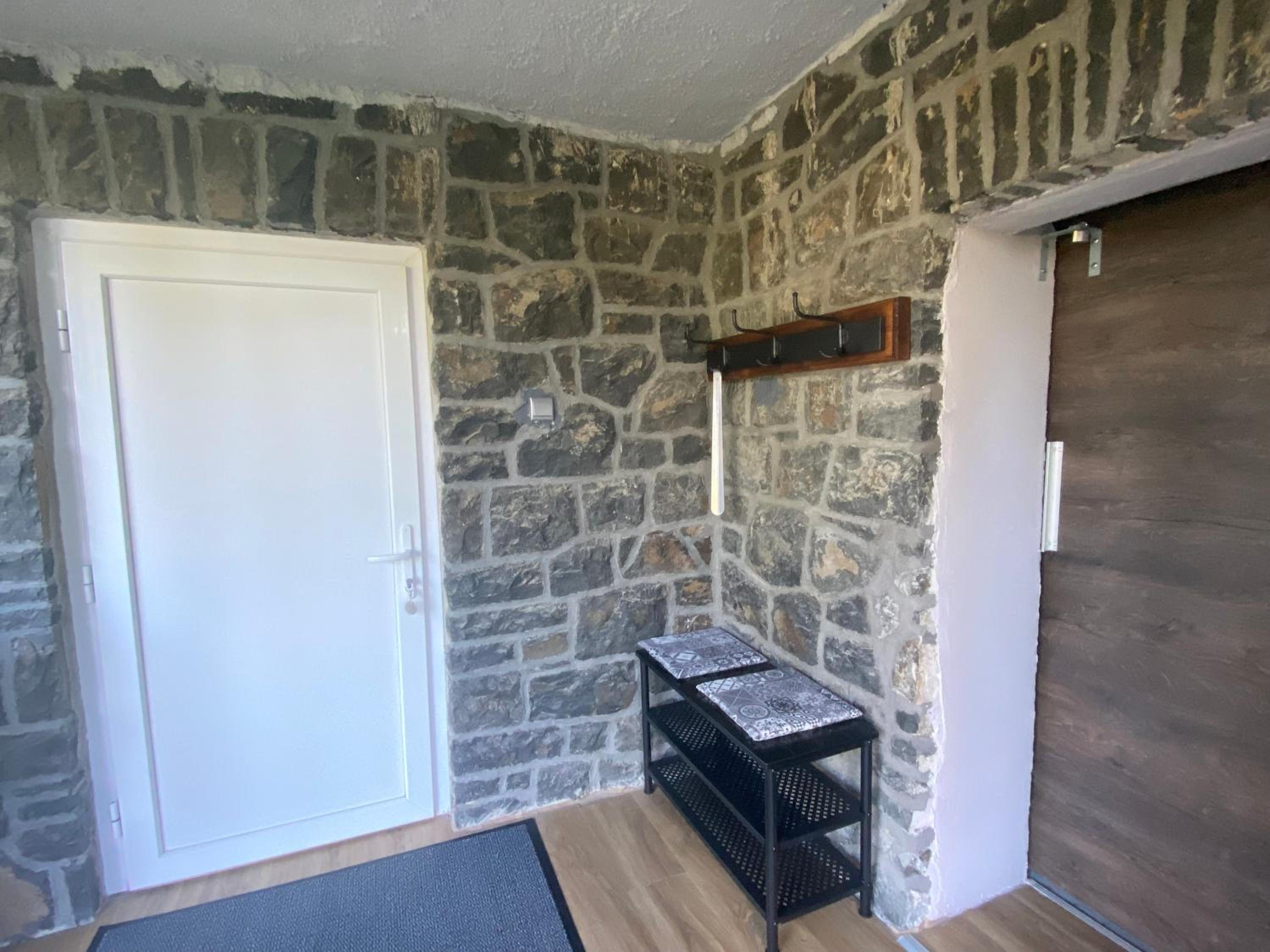 Lilakő Apartman