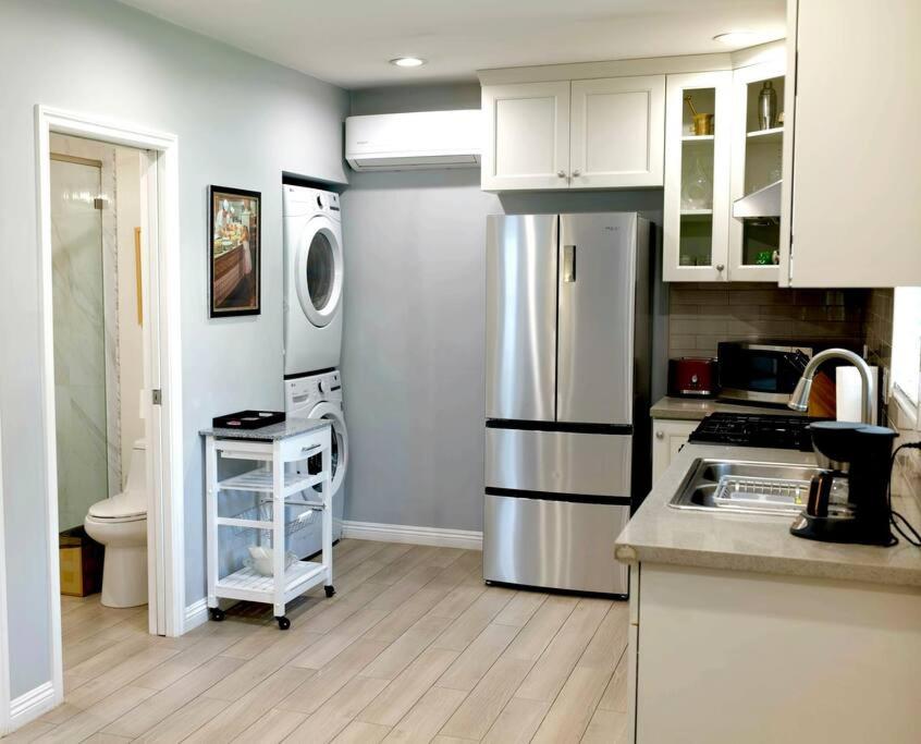 Detached Guesthouse in Monrovia/Los Angeles - Property Image 16