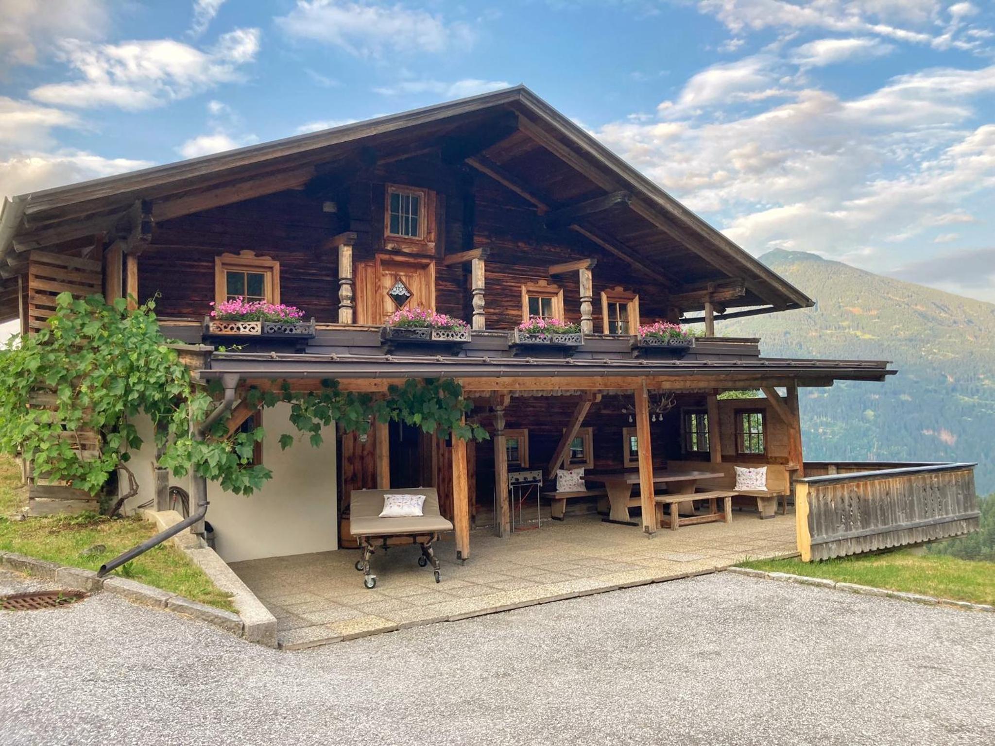 Bauernhaus Korum mit Zirbensauna view 4