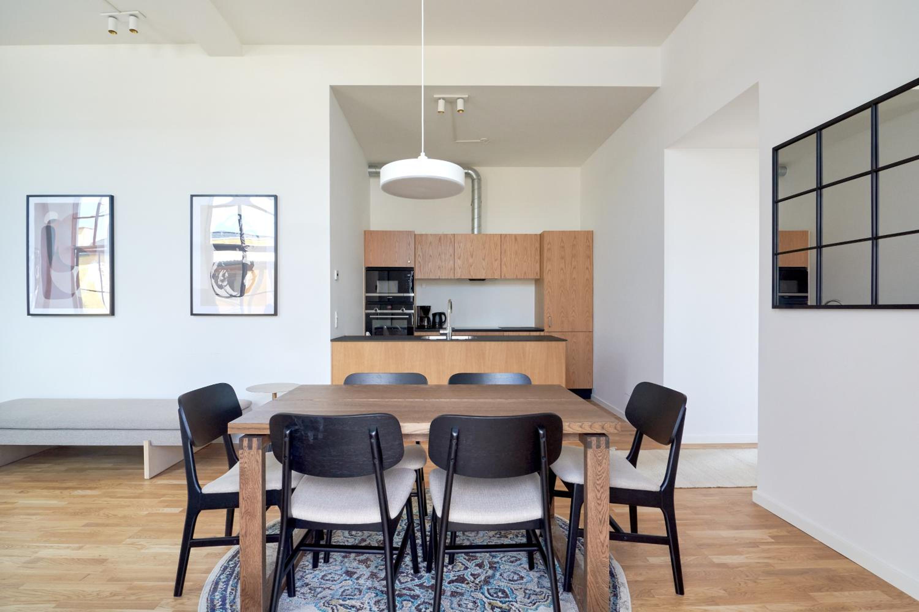 Cozy and Bright Apartments with Private Car Park