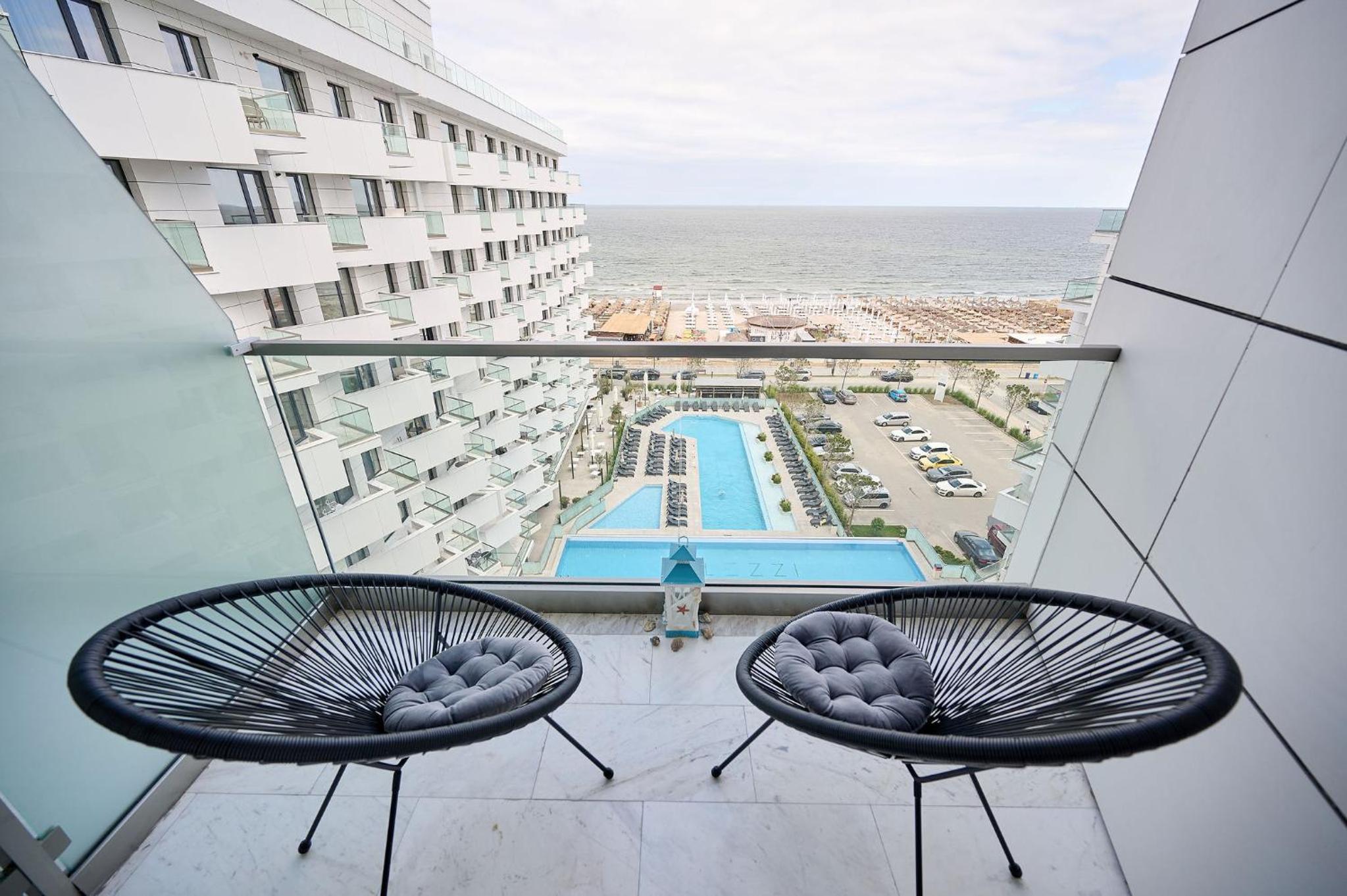 Cloud 9 Studio in Infinity Beach Resort view 2