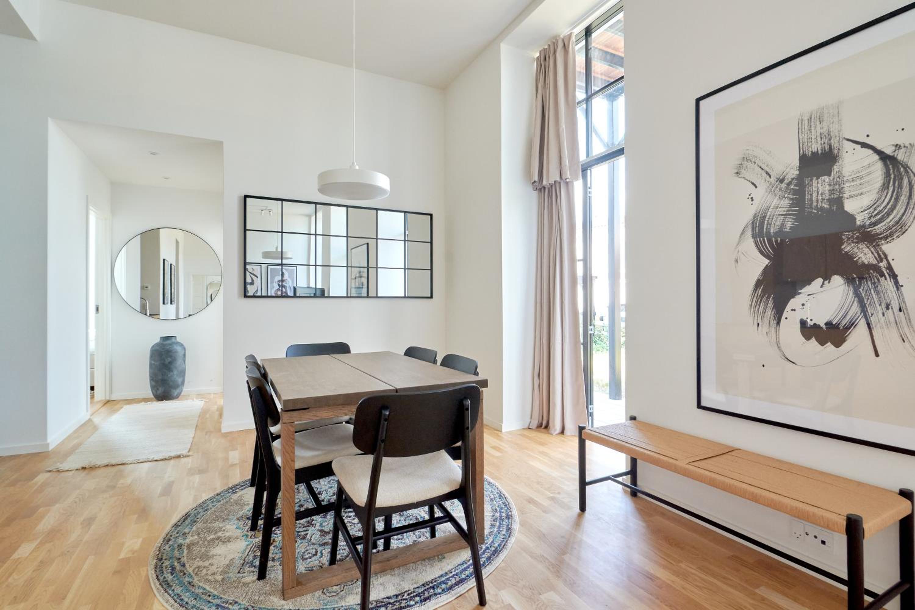 Cozy and Bright Apartments with Private Car Park