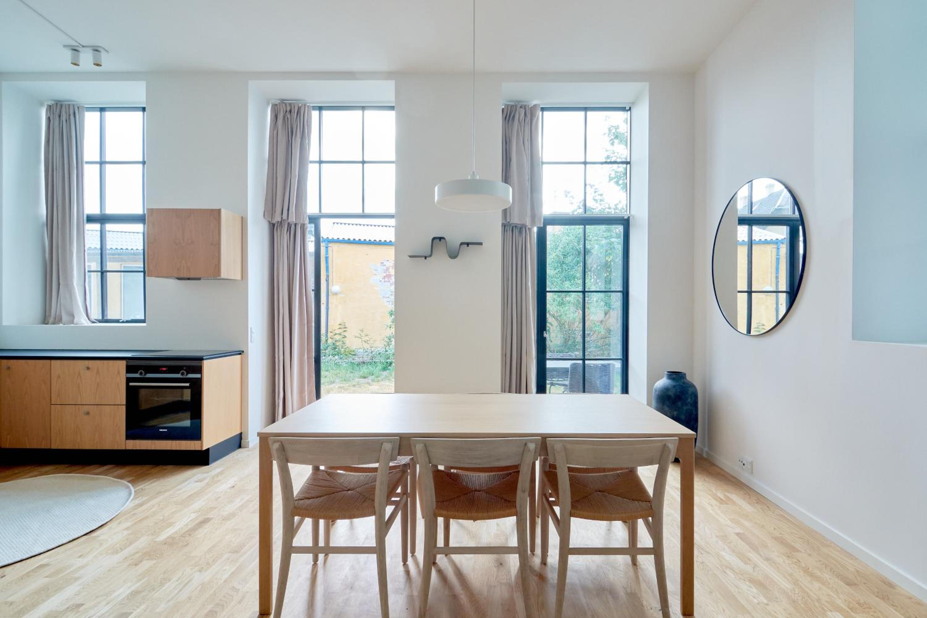 Cozy and Bright Apartments with Private Car Park