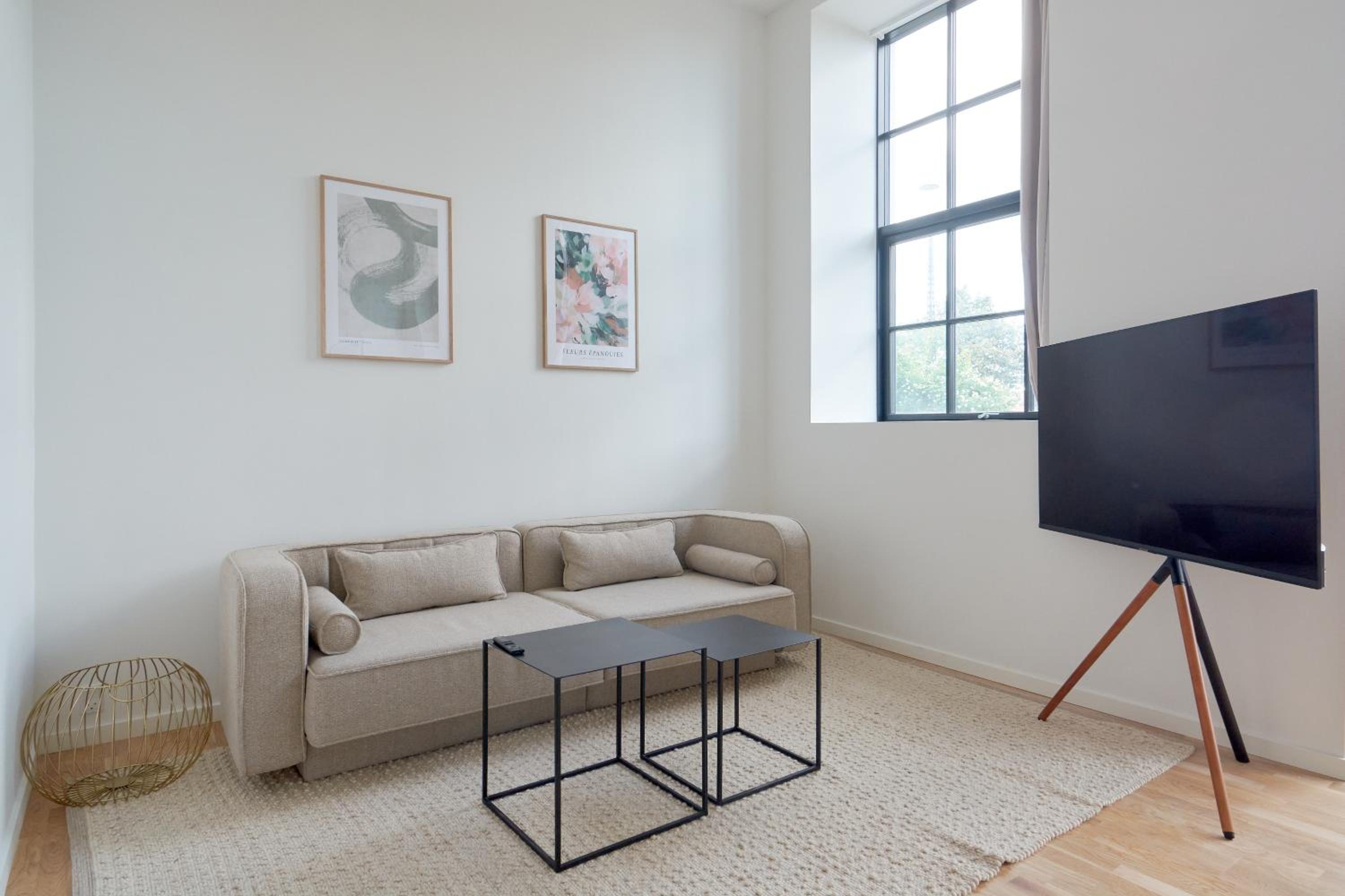 Cozy and Bright Apartments with Private Car Park