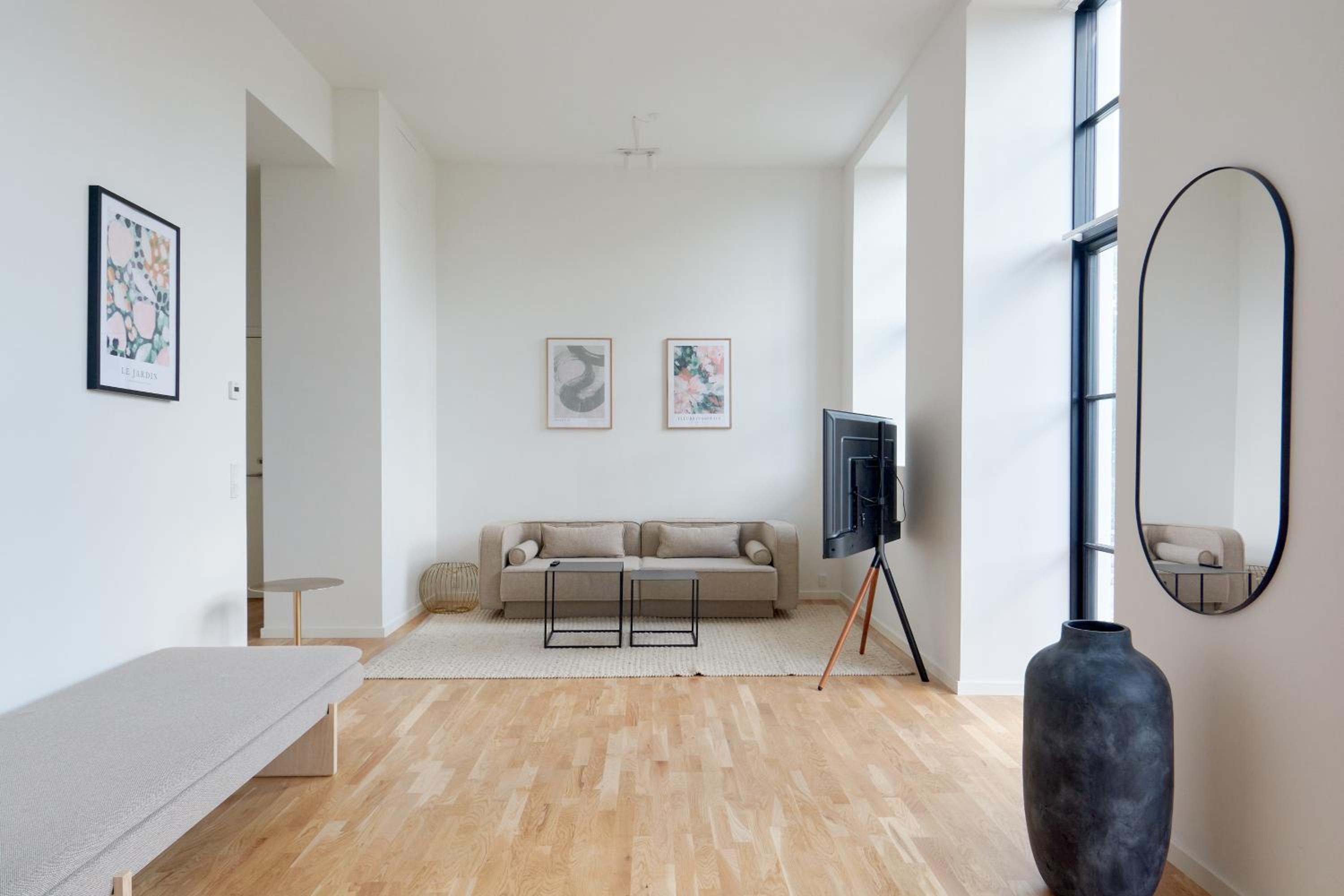 Cozy and Bright Apartments with Private Car Park