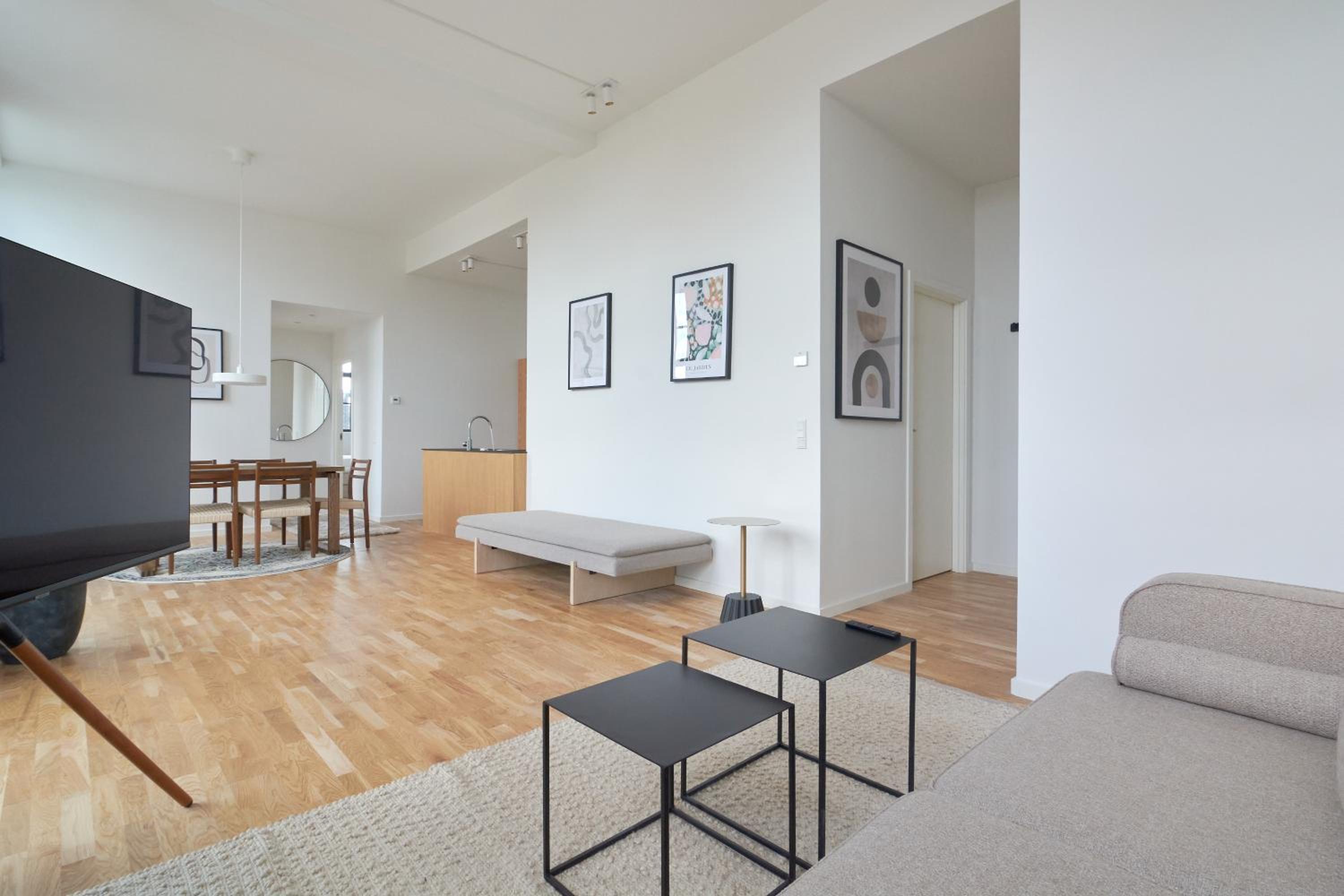 Cozy and Bright Apartments with Private Car Park
