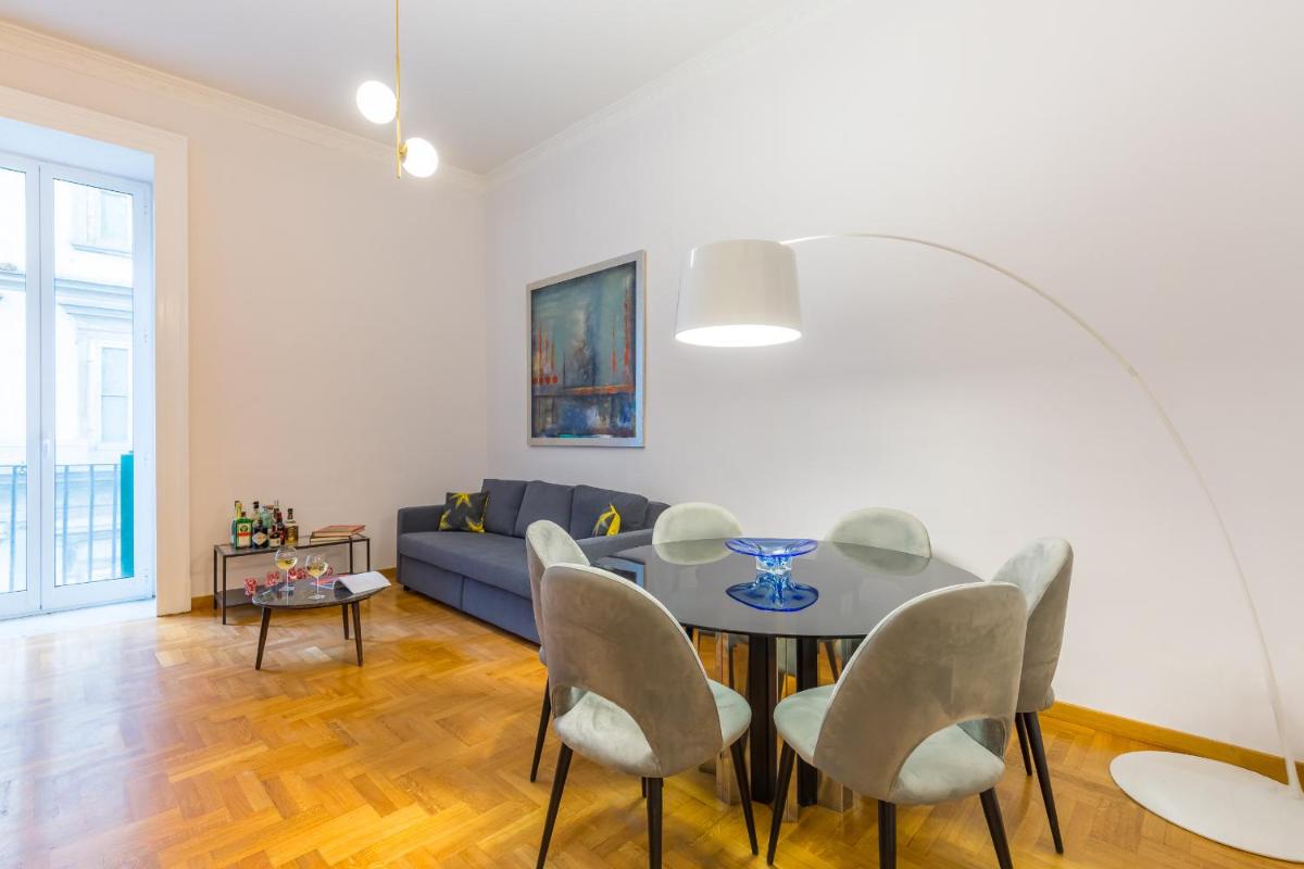 Chiatamone Design Apartment by Wonderful Italy