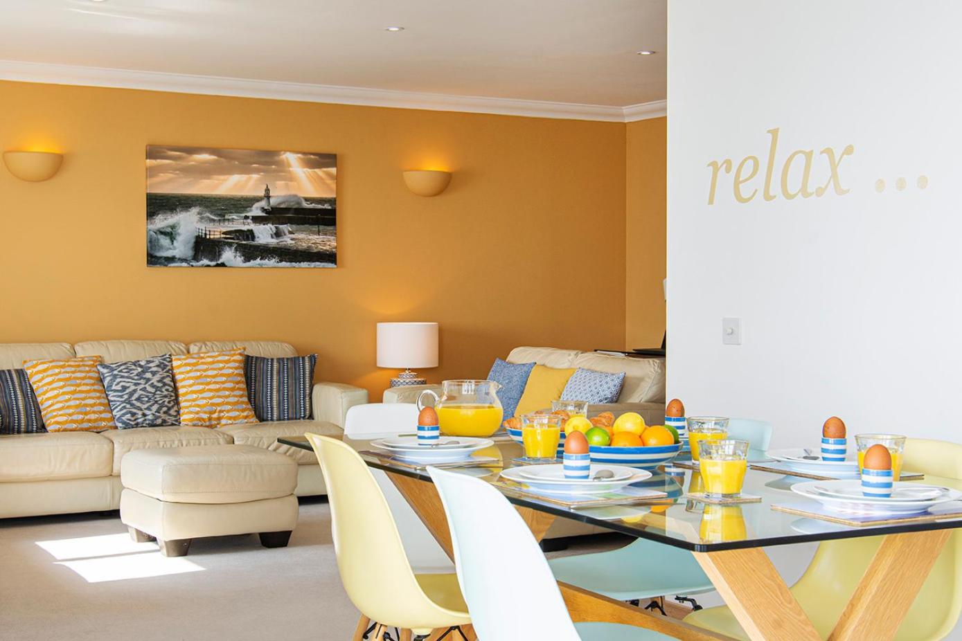 Marine Point, panoramic stunning sea views - balcony & parking view 5