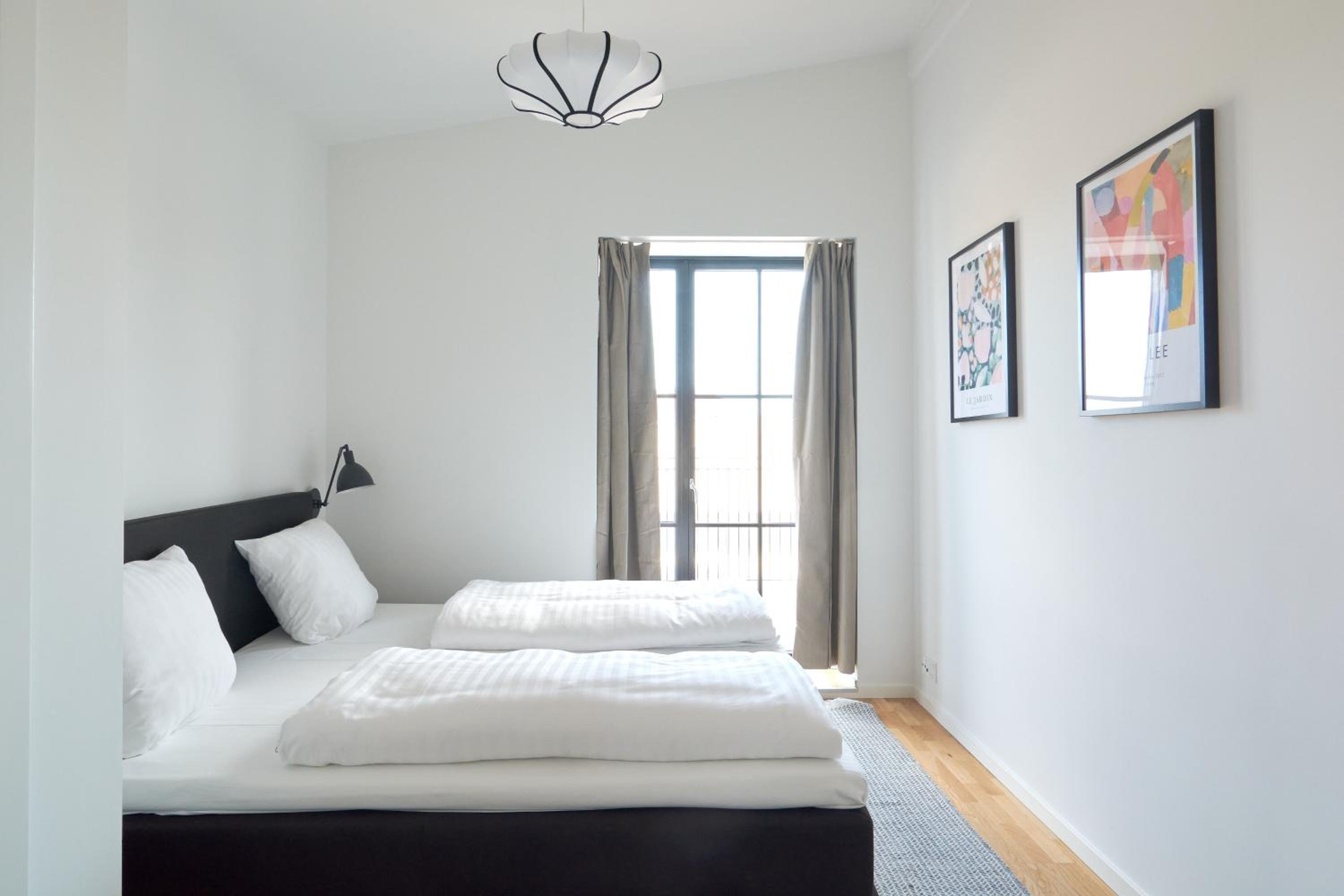 Cozy and Bright Apartments with Private Car Park
