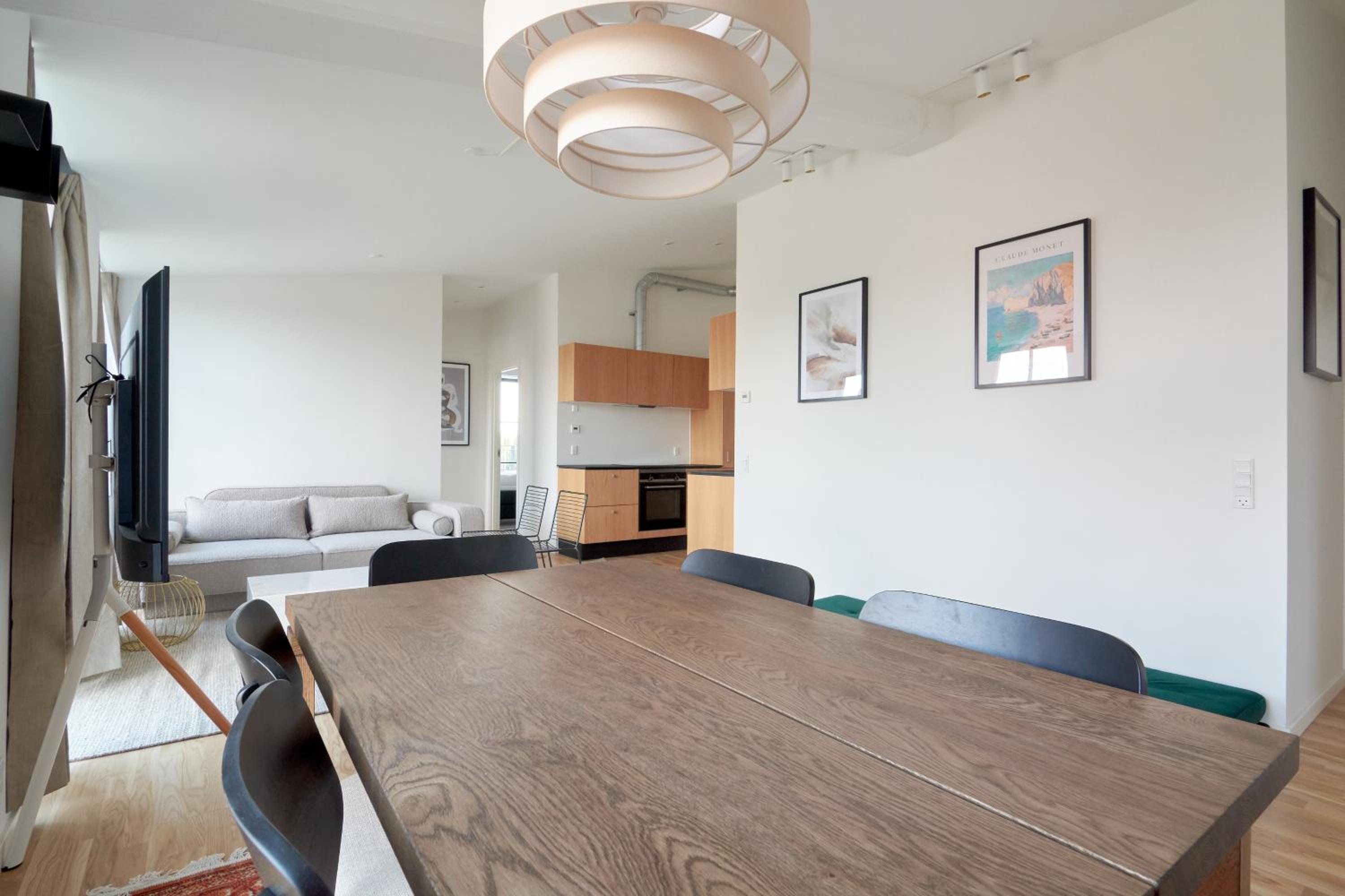 Cozy and Bright Apartments with Private Car Park