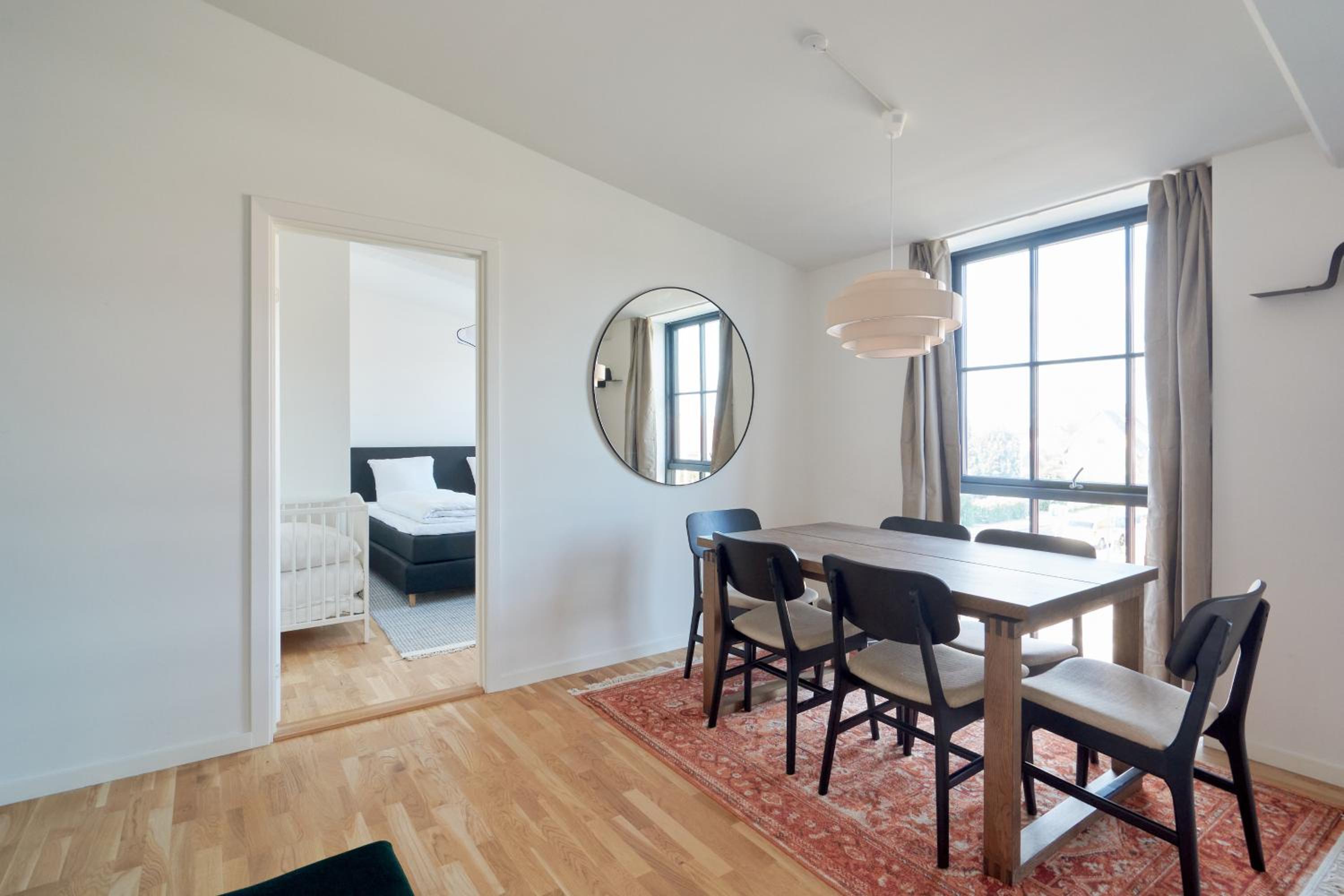 Cozy and Bright Apartments with Private Car Park