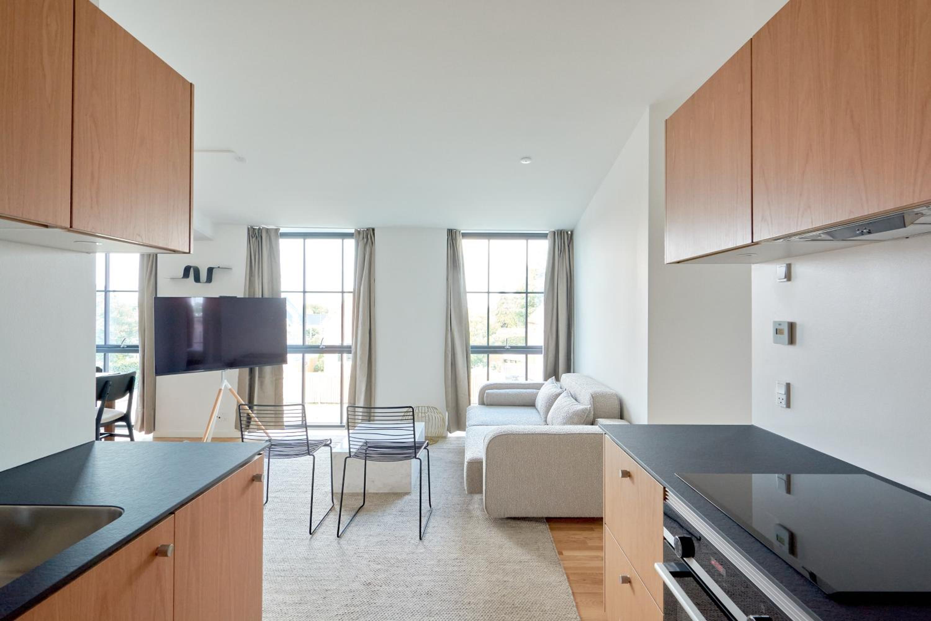 Cozy and Bright Apartments with Private Car Park
