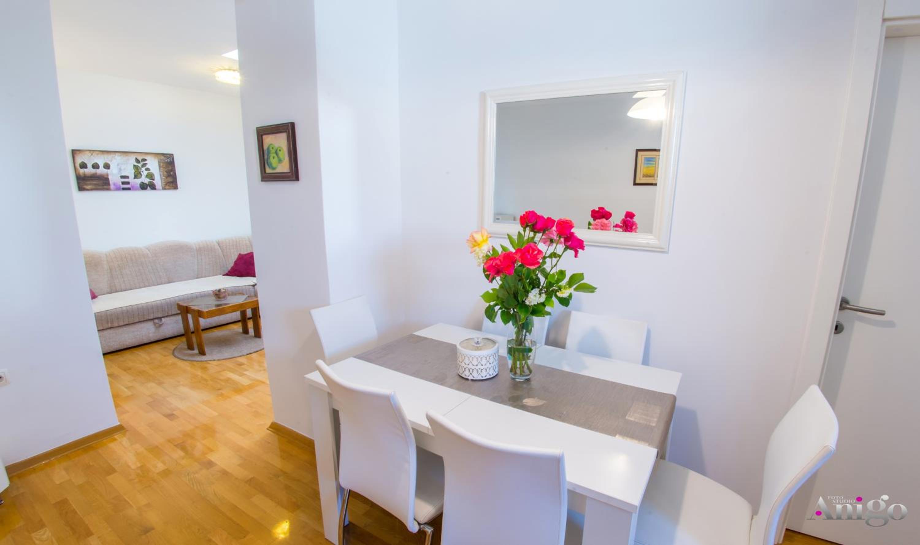 City Delight Apartment