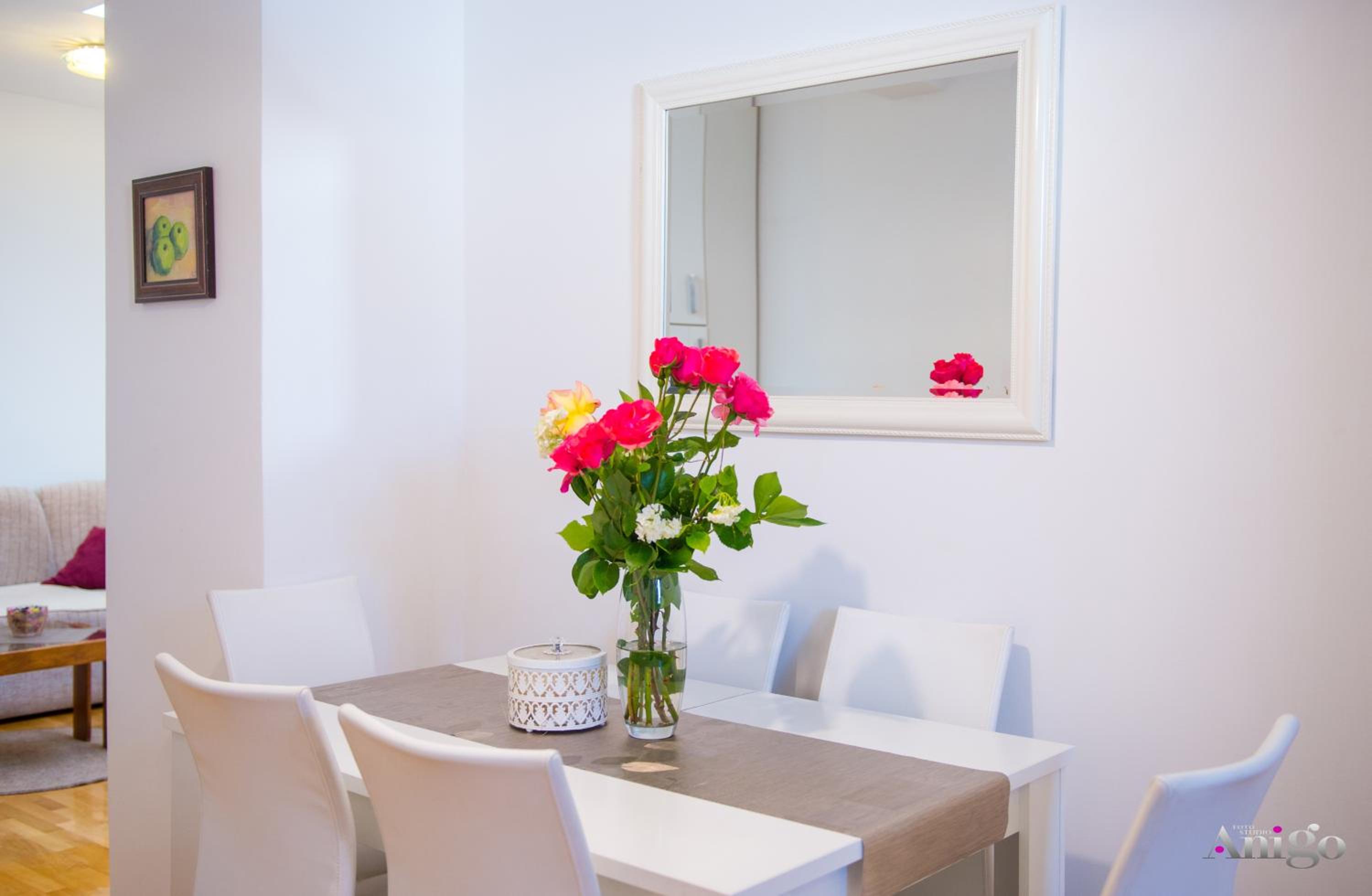City Delight Apartment