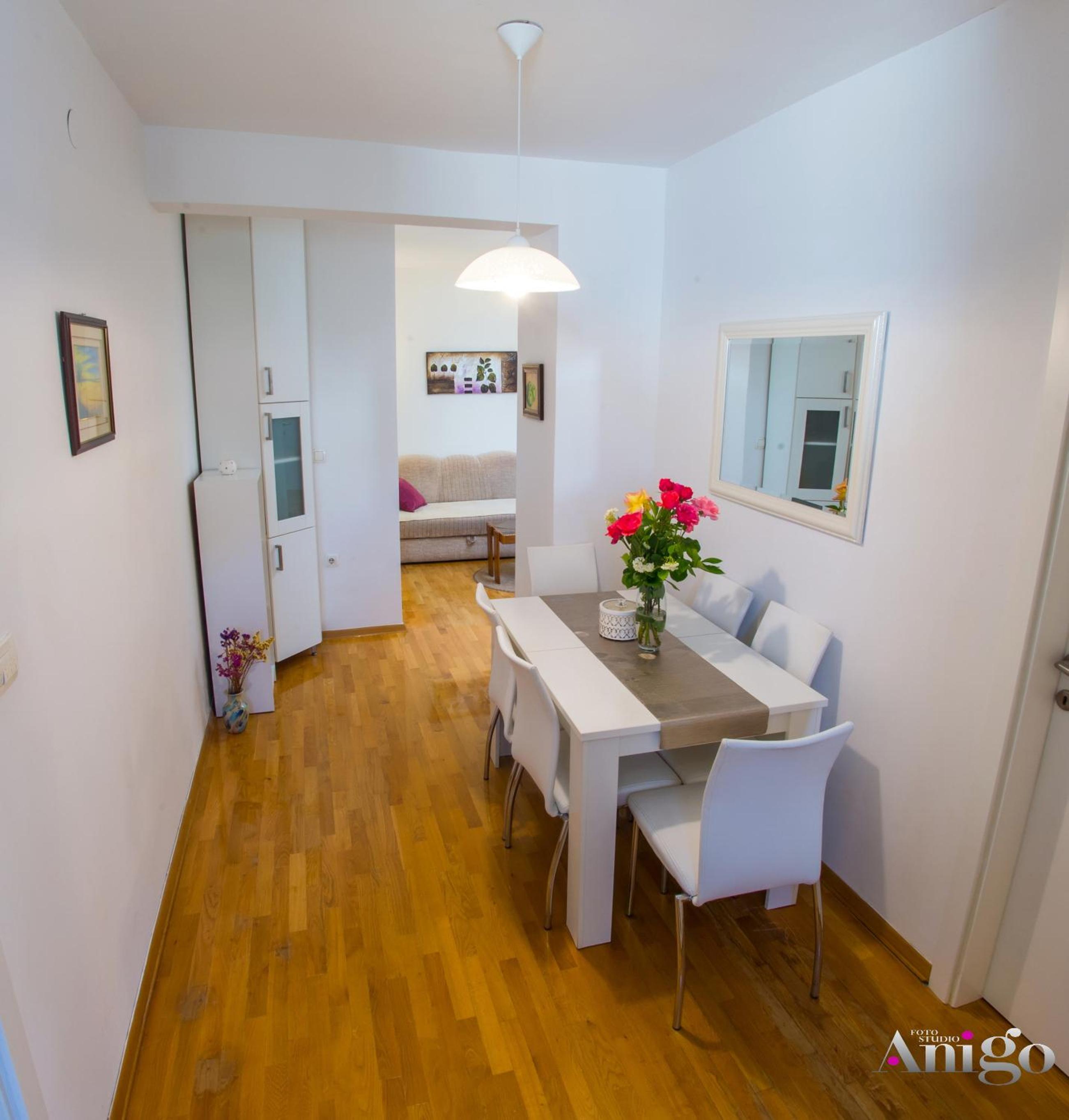 City Delight Apartment