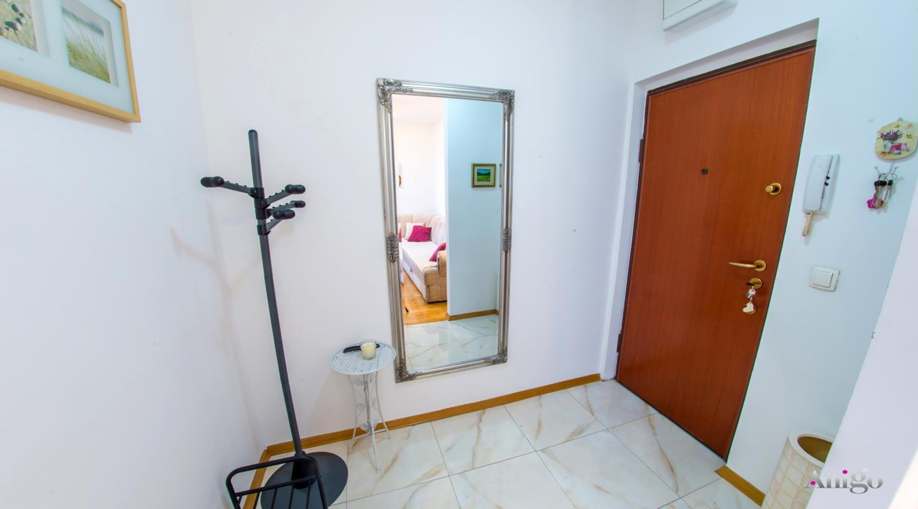City Delight Apartment