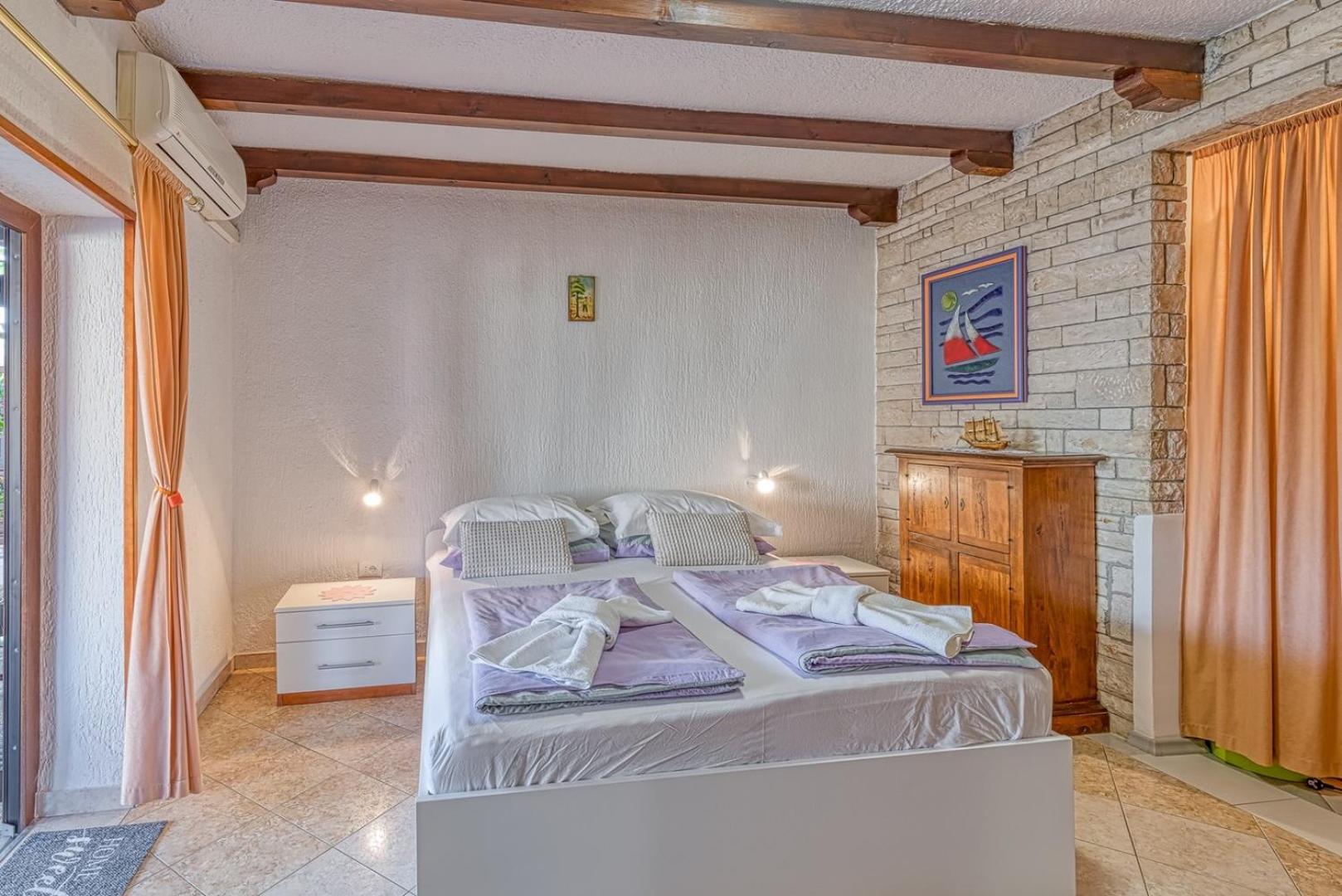Apartment Vilma Funtana view 4
