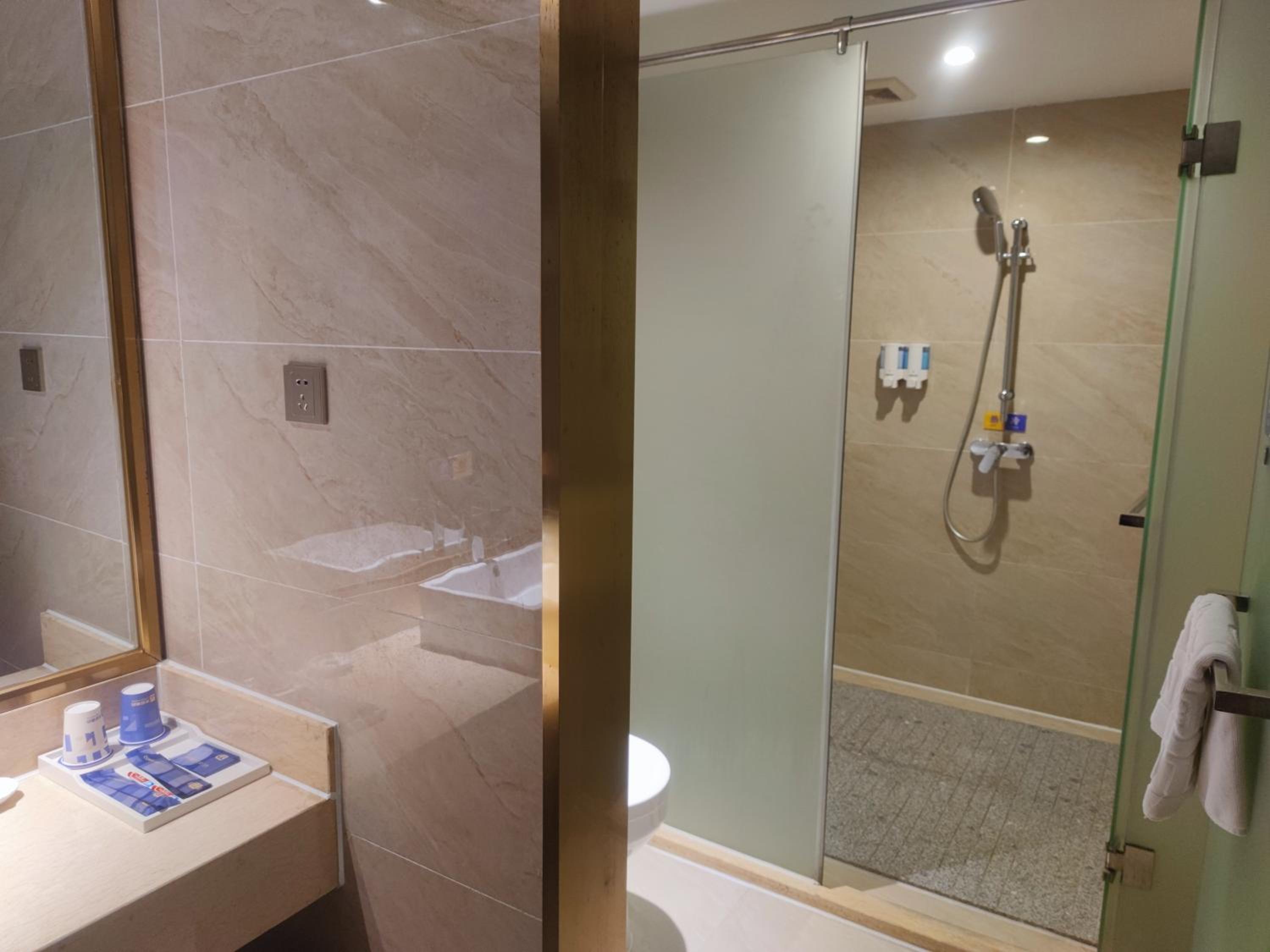 Nanning Vacations - Unitour Hotel, Nanning Dongge Traditional Chinese Medicine No 1 Affiliated - Property Image 7