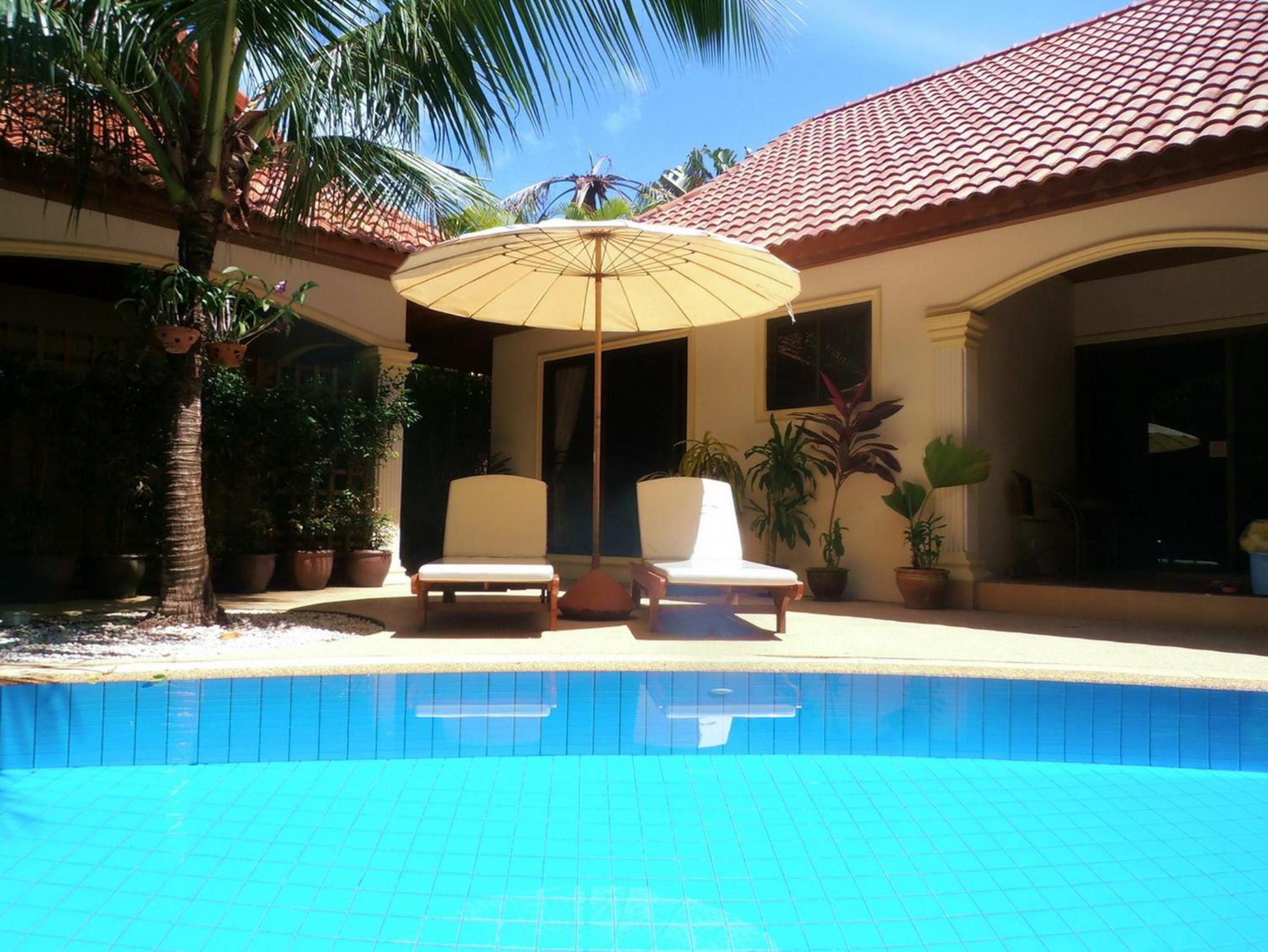 Coconut Paradise Holiday Villas