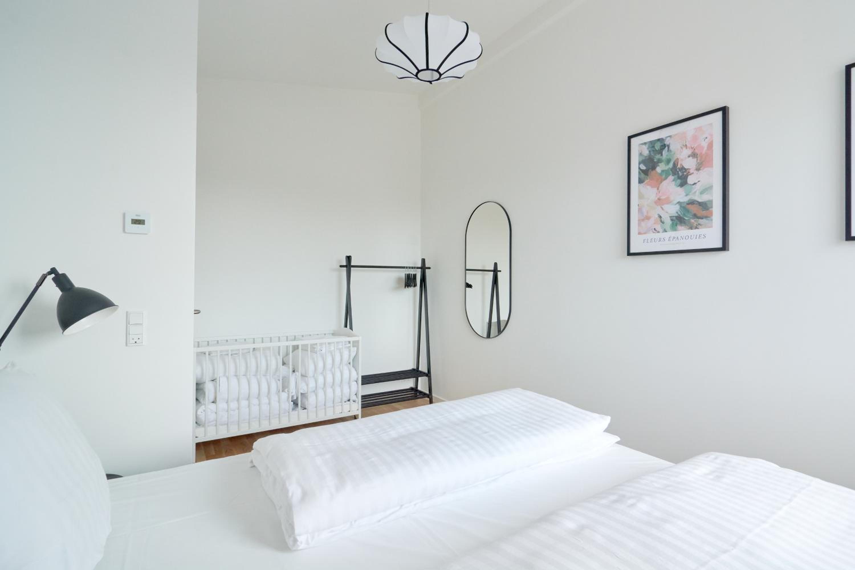 Cozy and Bright Apartments with Private Car Park