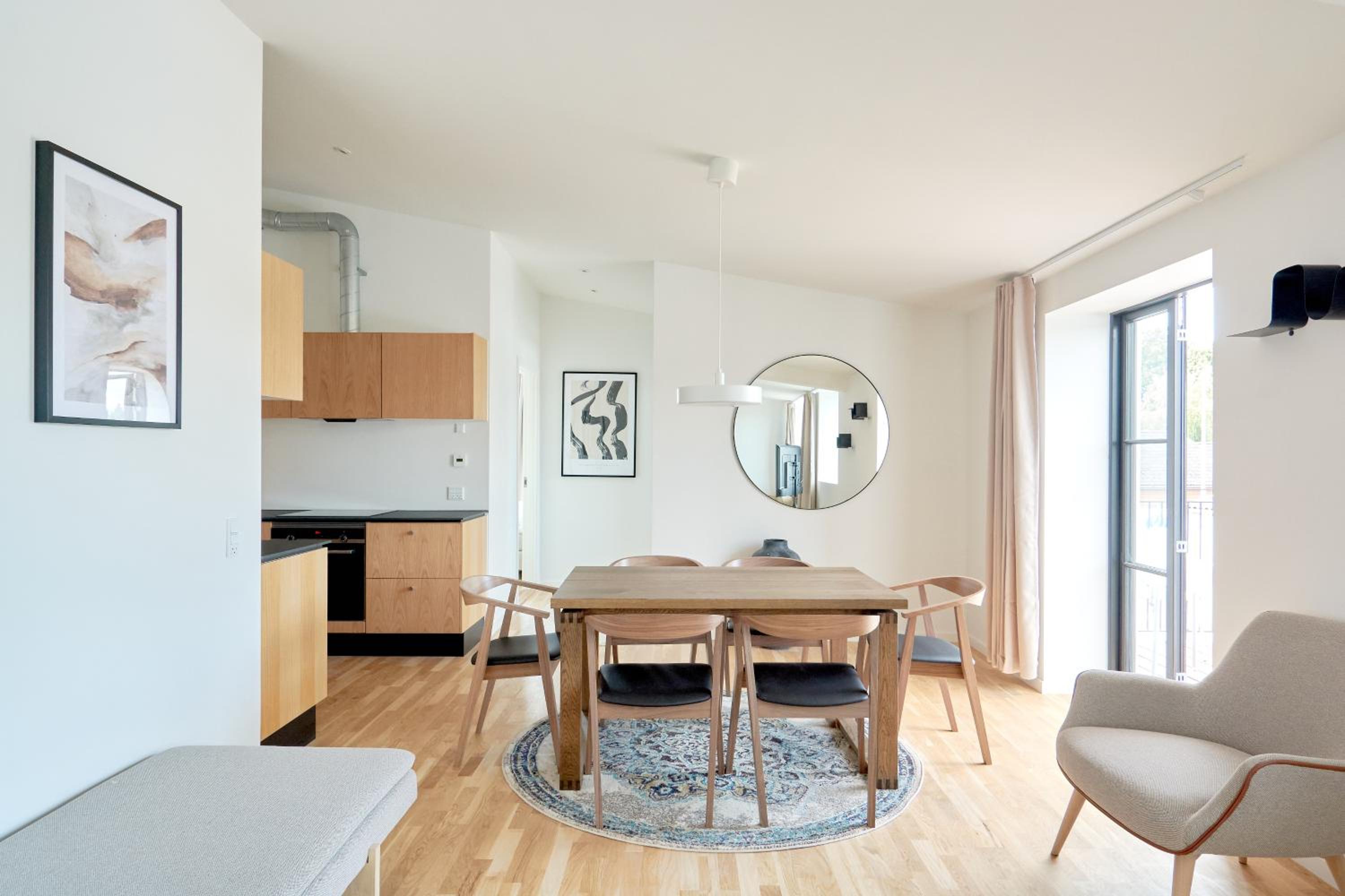 Cozy and Bright Apartments with Private Car Park