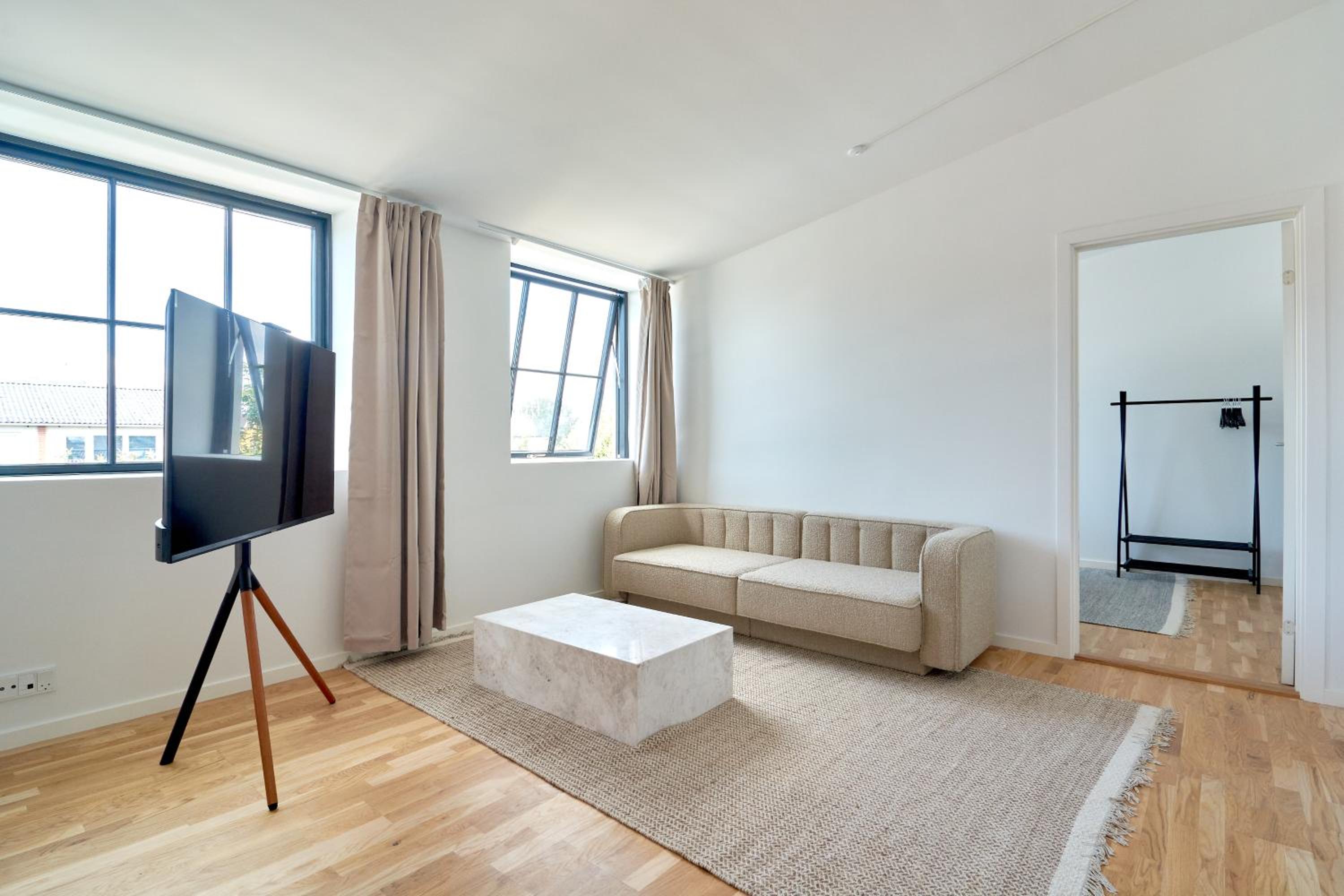 Cozy and Bright Apartments with Private Car Park