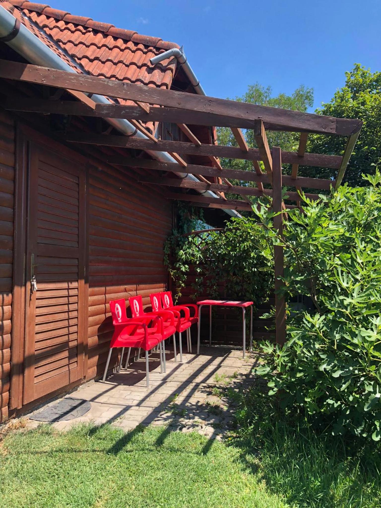 Álmos Apartman