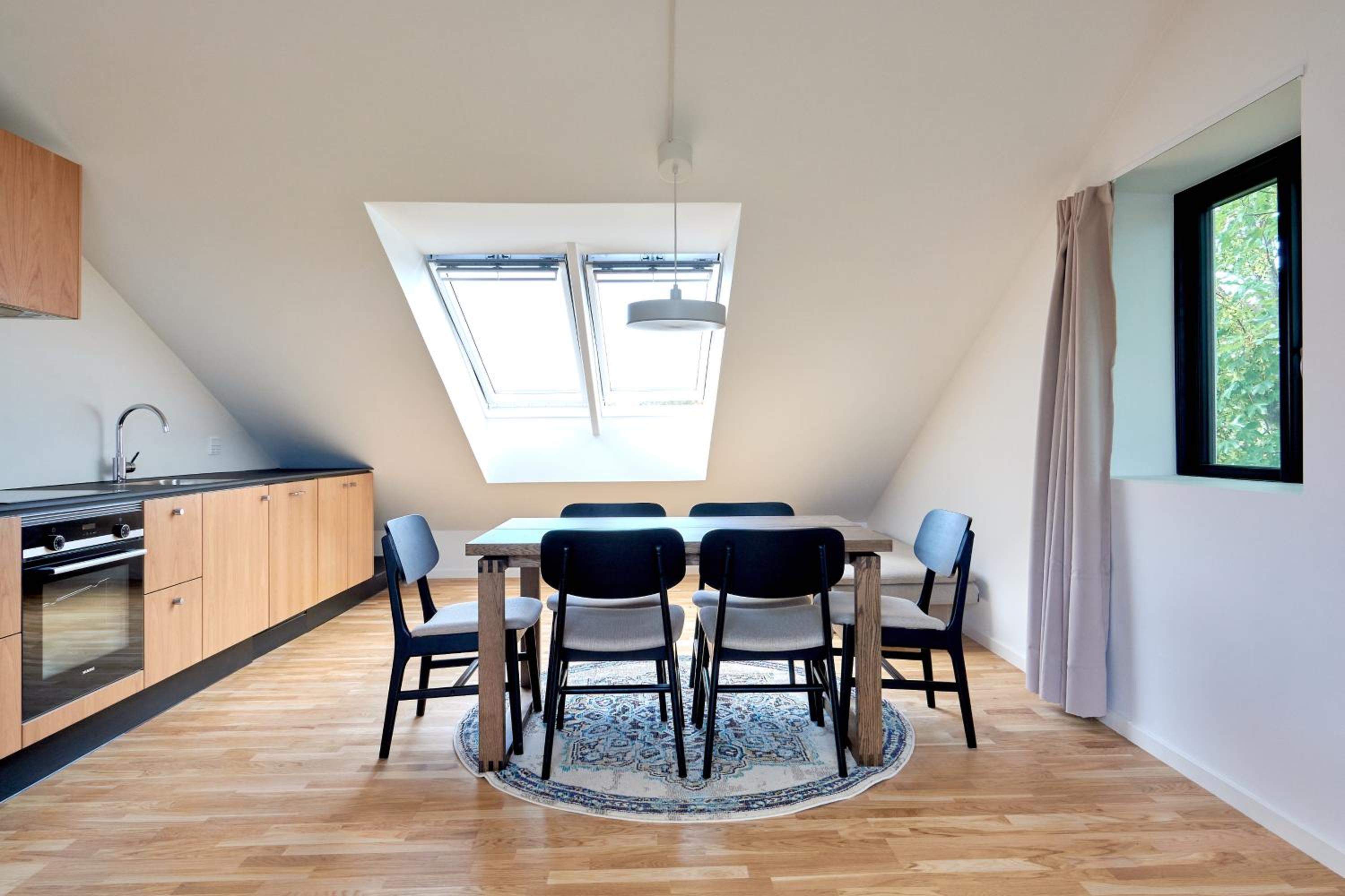 Cozy and Bright Apartments with Private Car Park