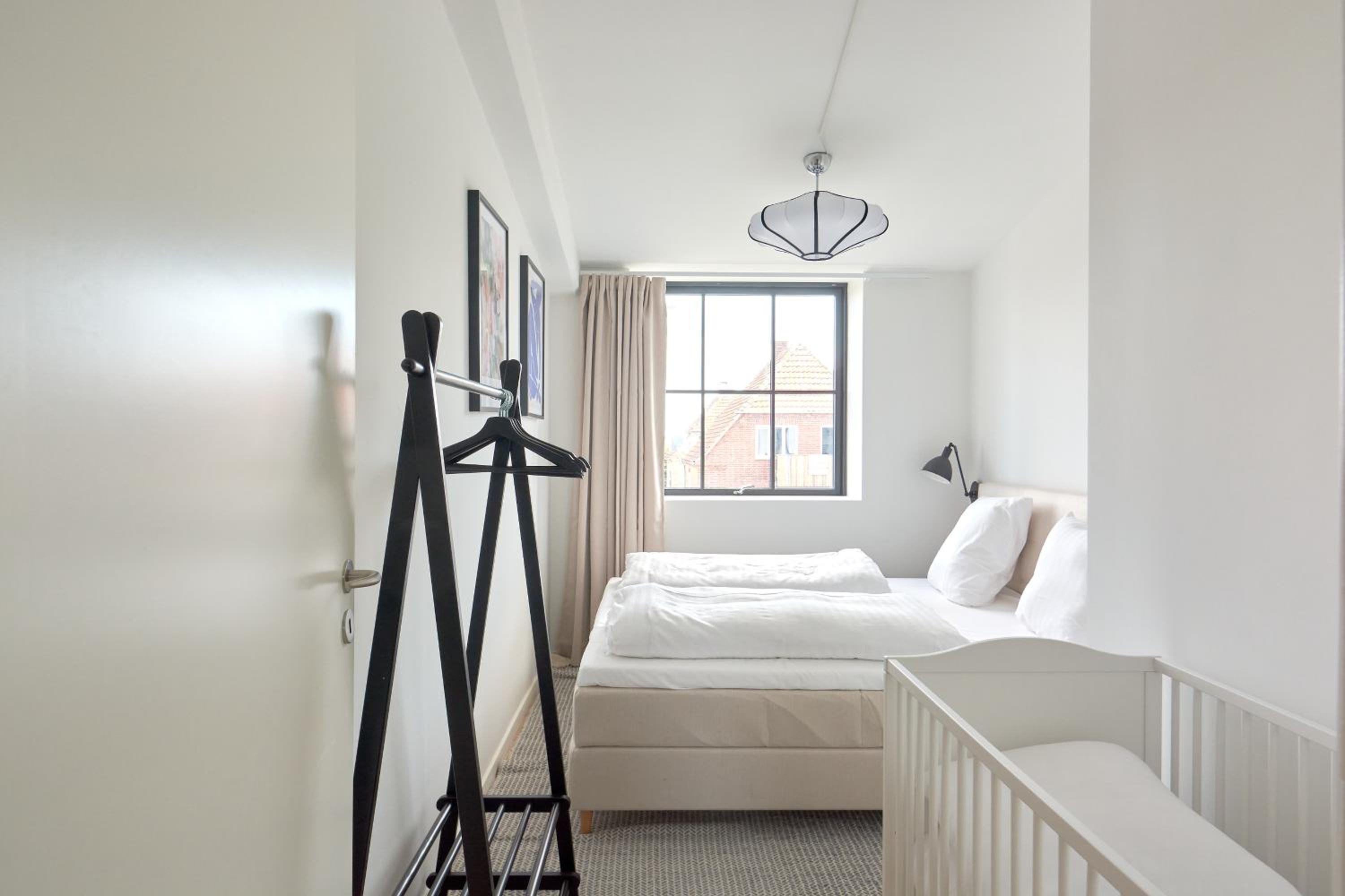 Cozy and Bright Apartments with Private Car Park