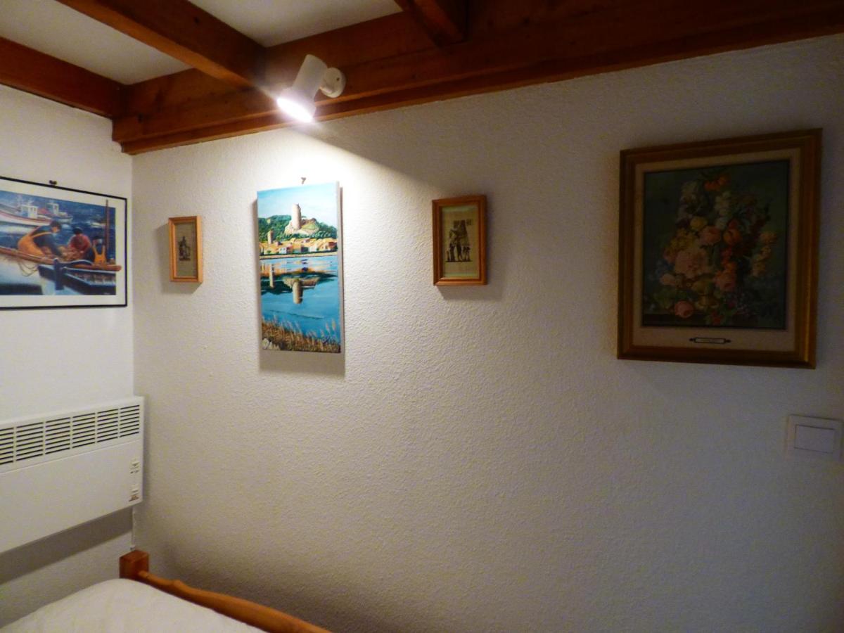 Photo 10