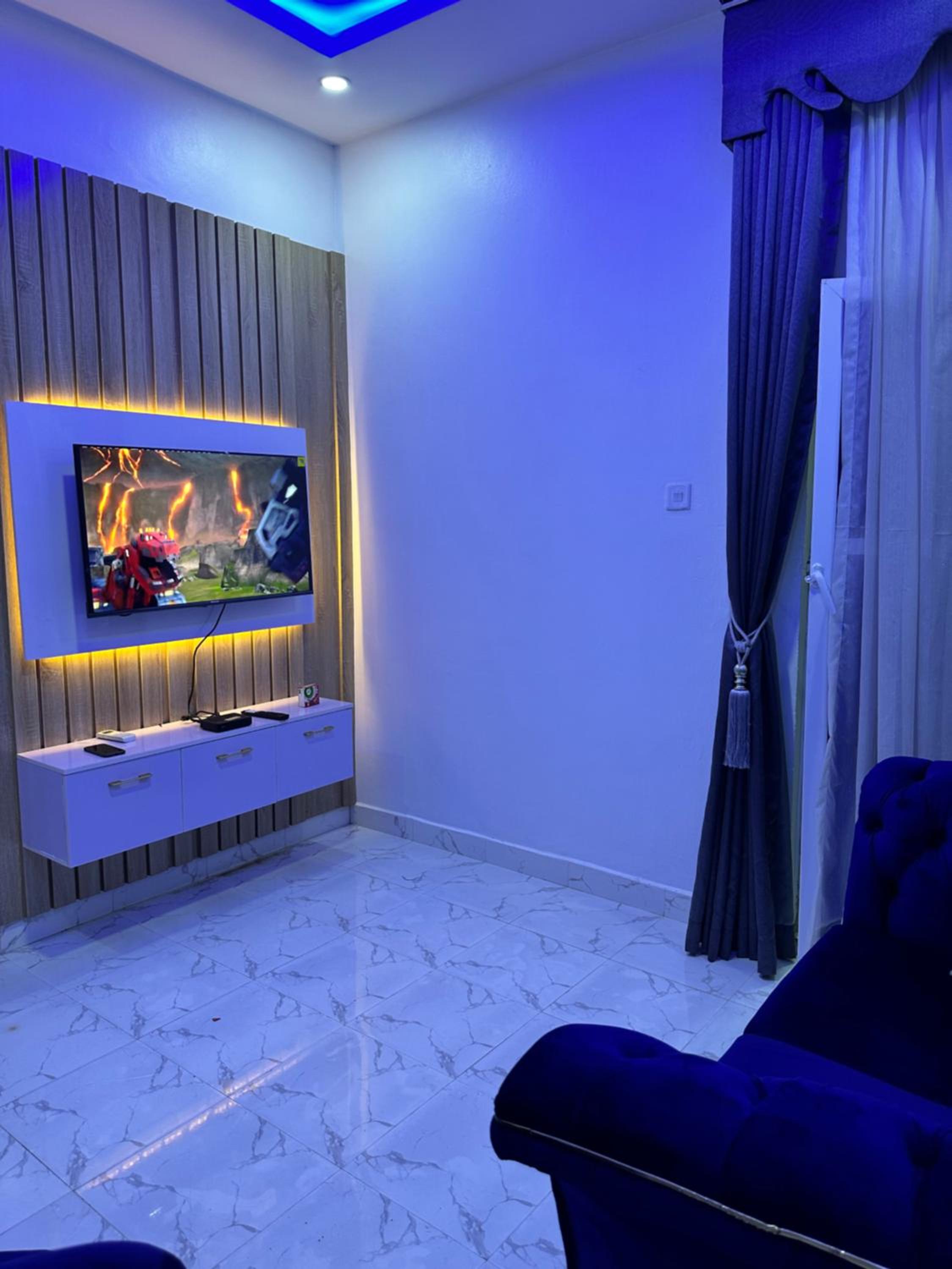 Magnanimous Apartments 1bedroom flat at Ogudu 15 mins to the Airport view 2