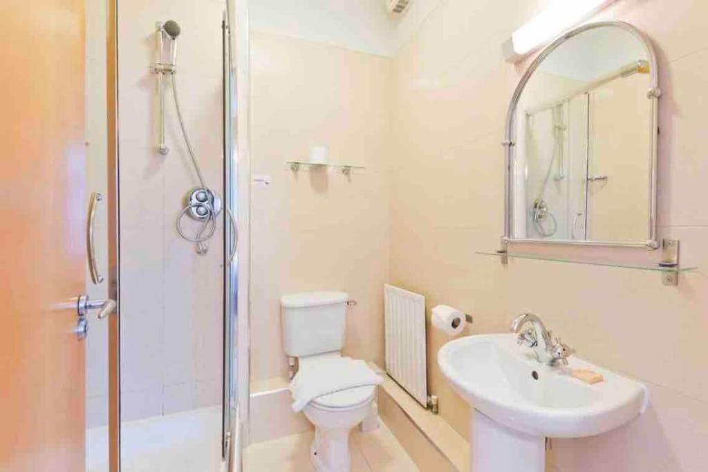 Luxury Two Bedroom Apt in Dublin