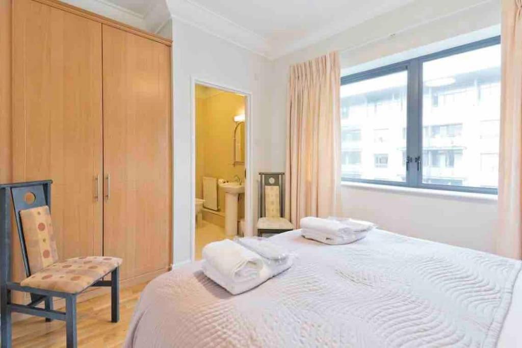 Luxury Two Bedroom Apt in Dublin