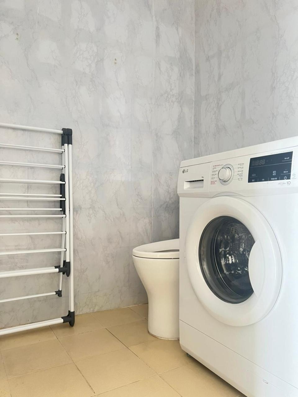 Spacious Duplex Penthouse with 3 Bedrooms in Tây Hồ
