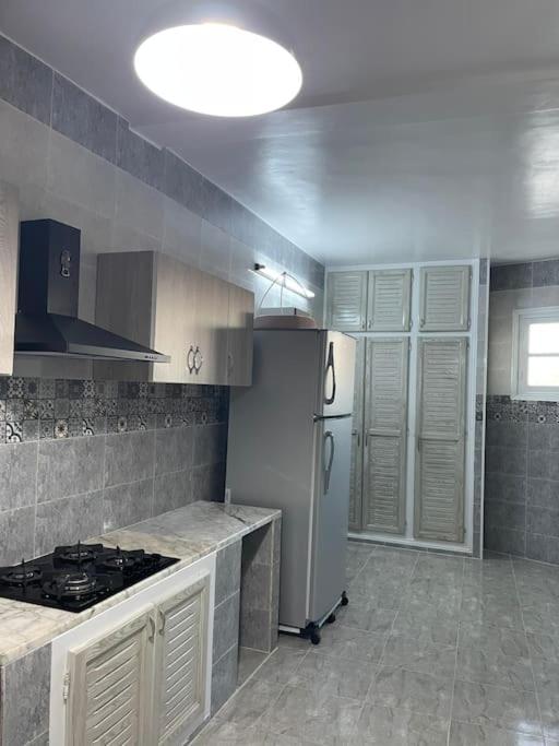 Entire villa two floors sea view-Chatt Mariem