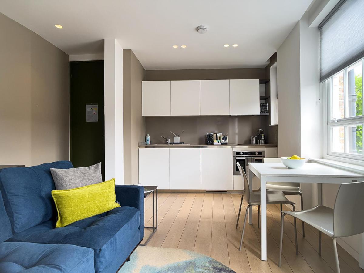 Mirabilis Apartments, Wells Court