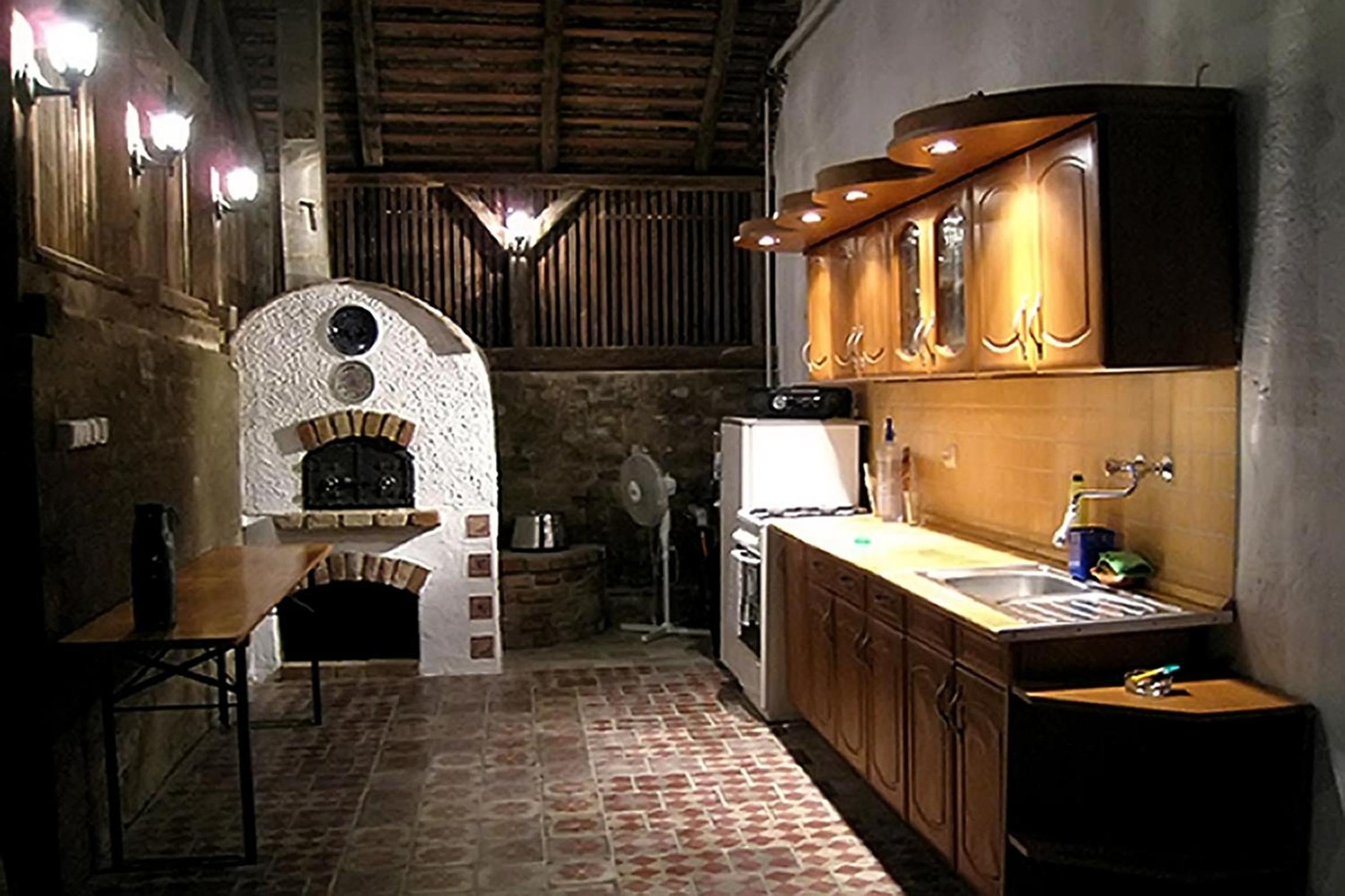 Photo 51