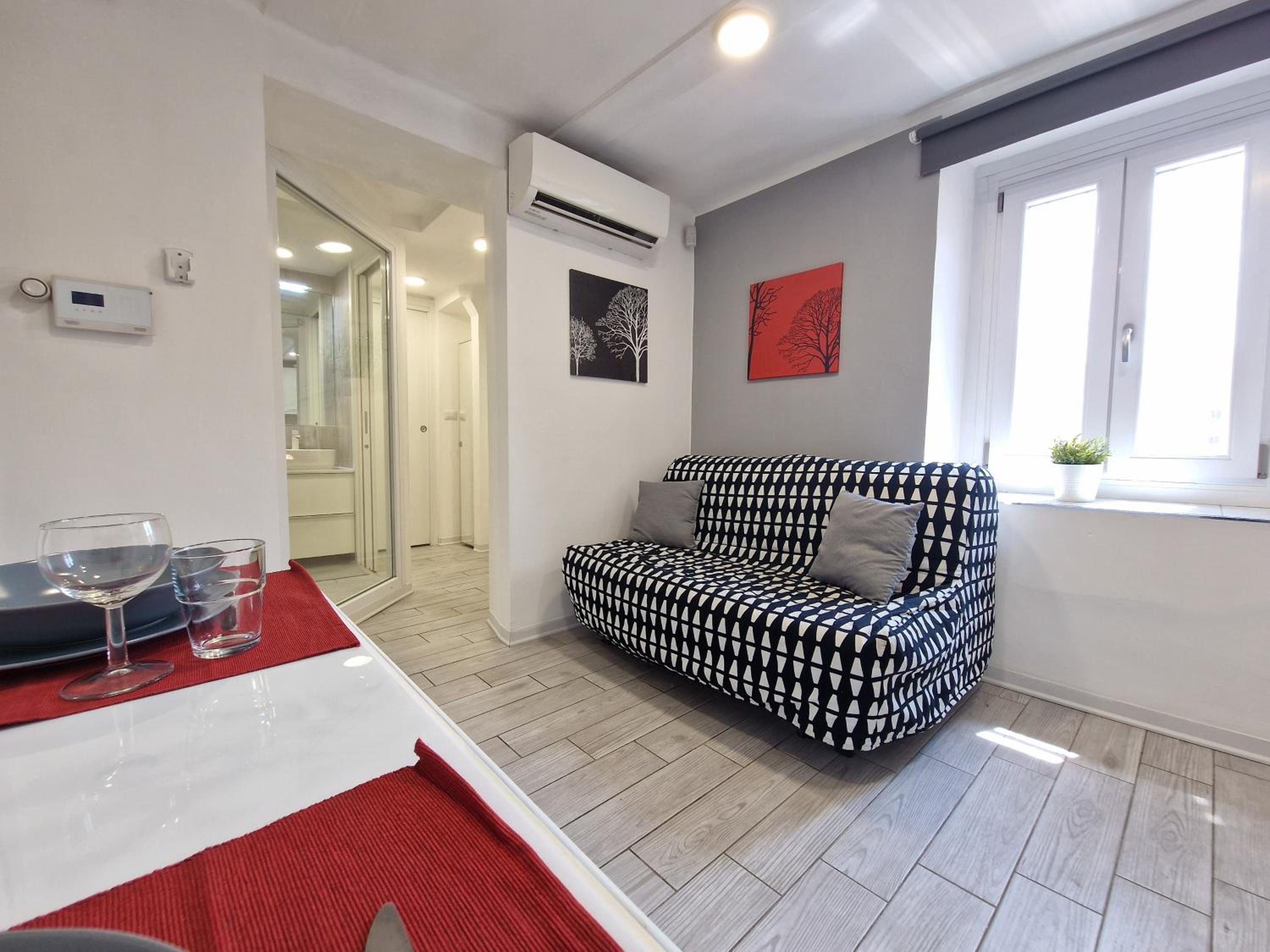 Casa Mazzini en Turin — hotel room